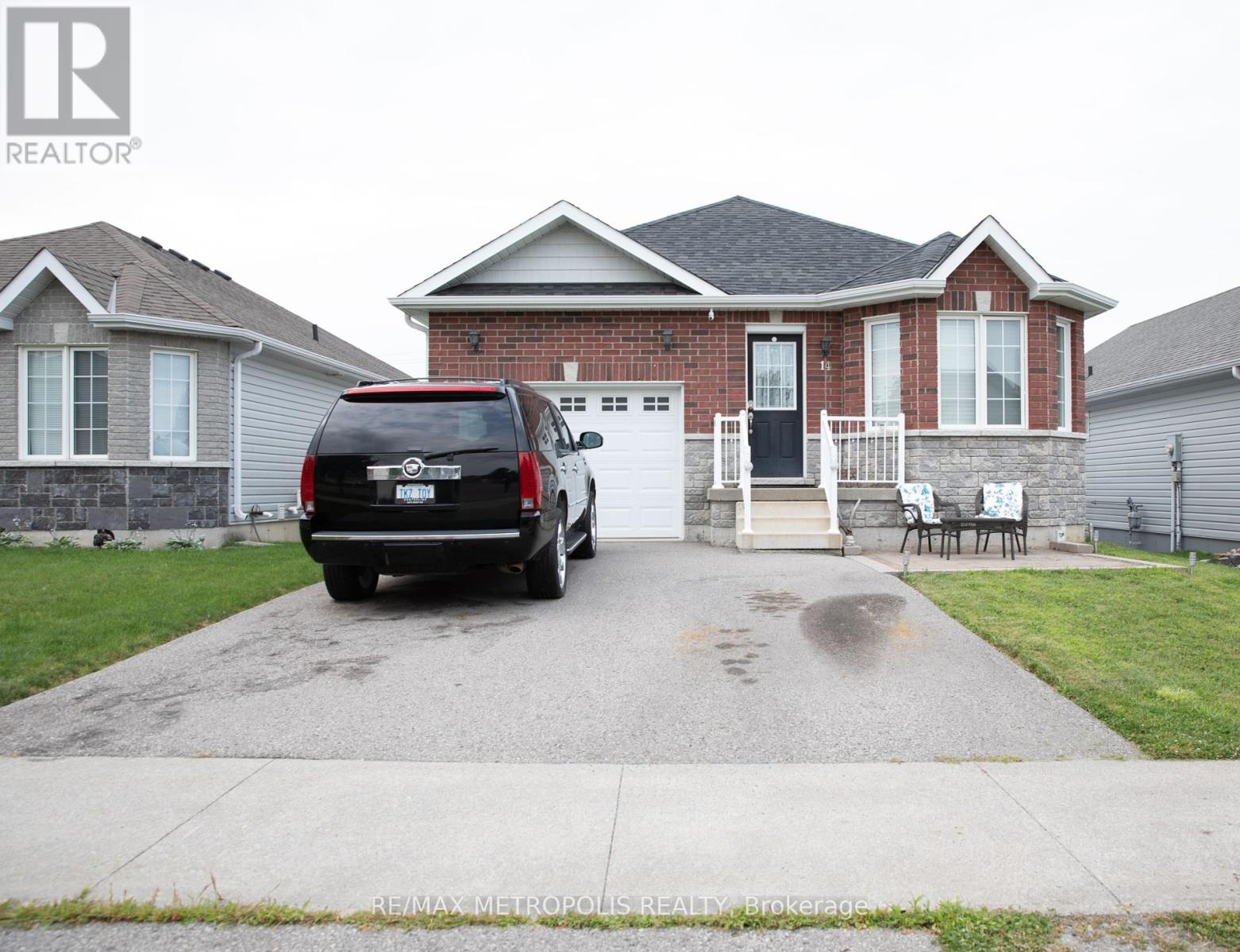 14 Lisbeth Crescent, Kawartha Lakes (Lindsay), Ontario  K9V 0B7 - Photo 3 - X12024813