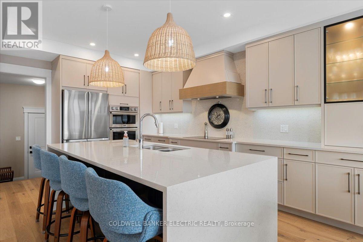 78 York Drive, Peterborough North (North), Ontario  K9K 0H7 - Photo 13 - X12025404