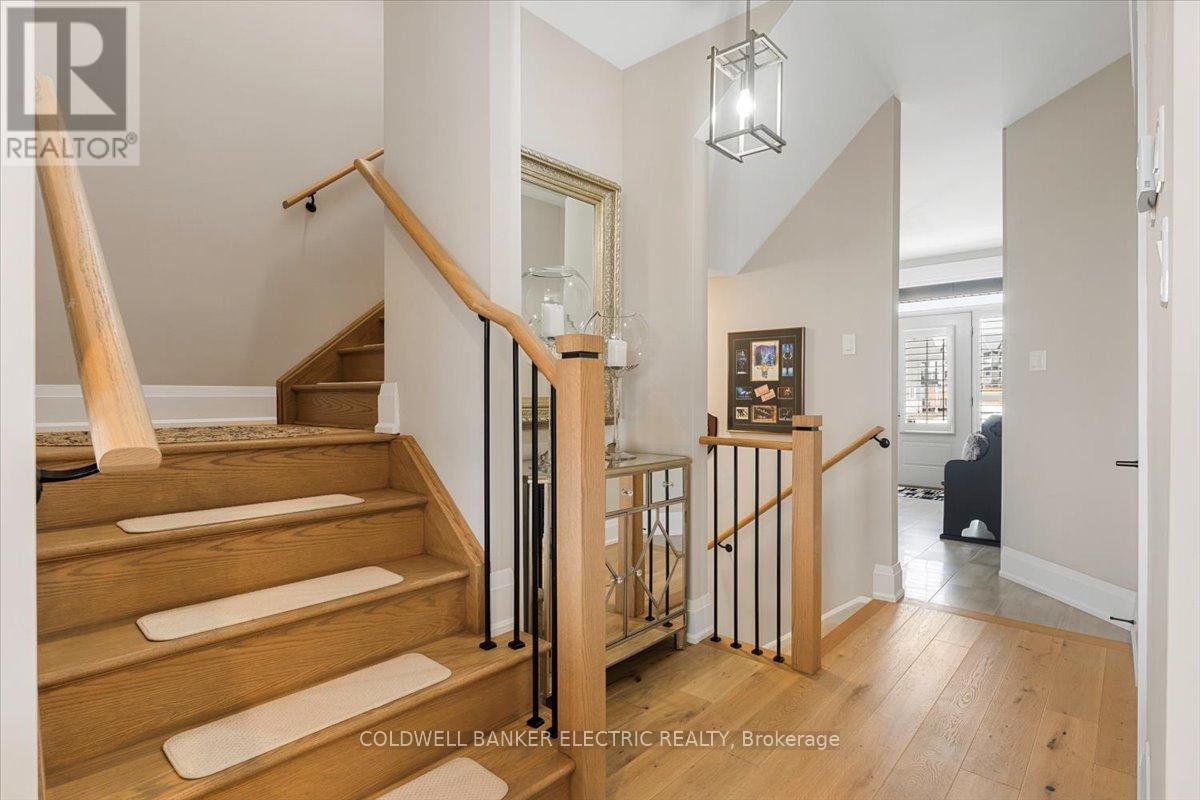 78 York Drive, Peterborough North (North), Ontario  K9K 0H7 - Photo 9 - X12025404