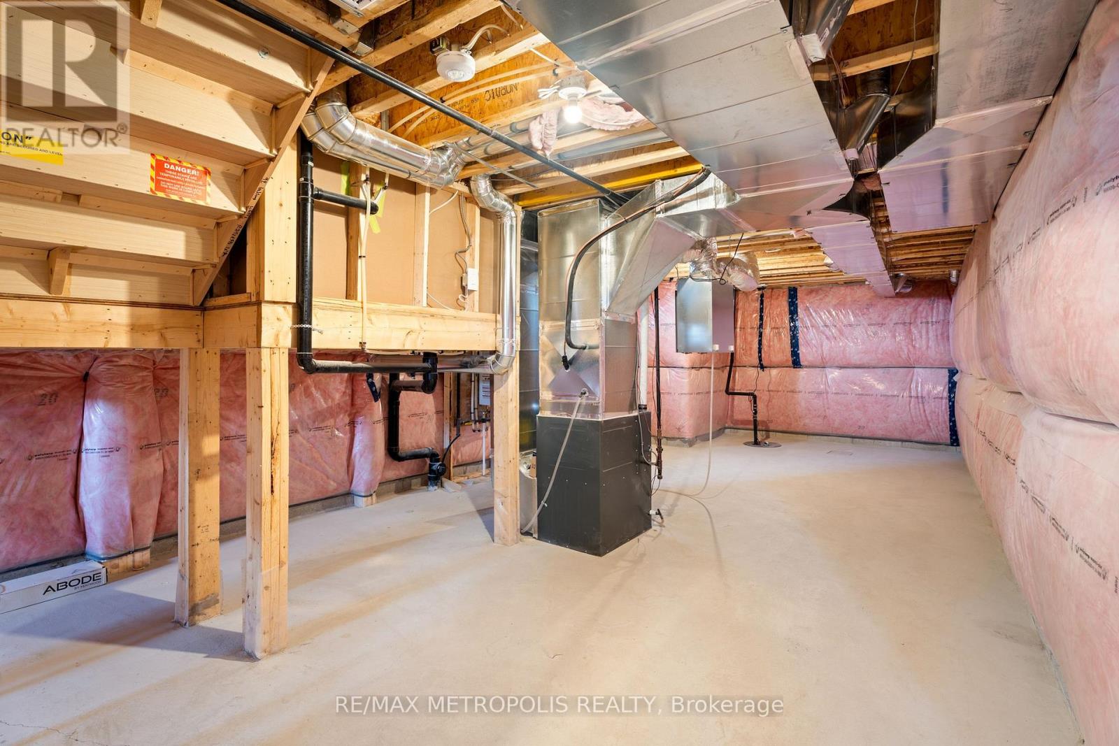 110 Butler Boulevard, Kawartha Lakes (Lindsay), Ontario  K9V 6A9 - Photo 18 - X12026826