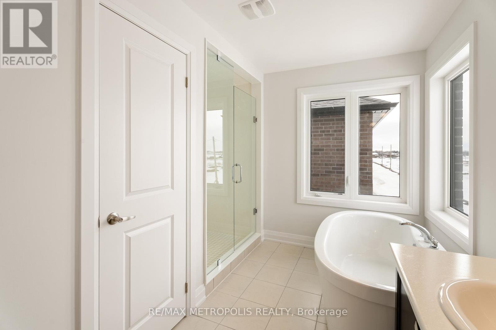 110 Butler Boulevard, Kawartha Lakes (Lindsay), Ontario  K9V 6A9 - Photo 26 - X12026826