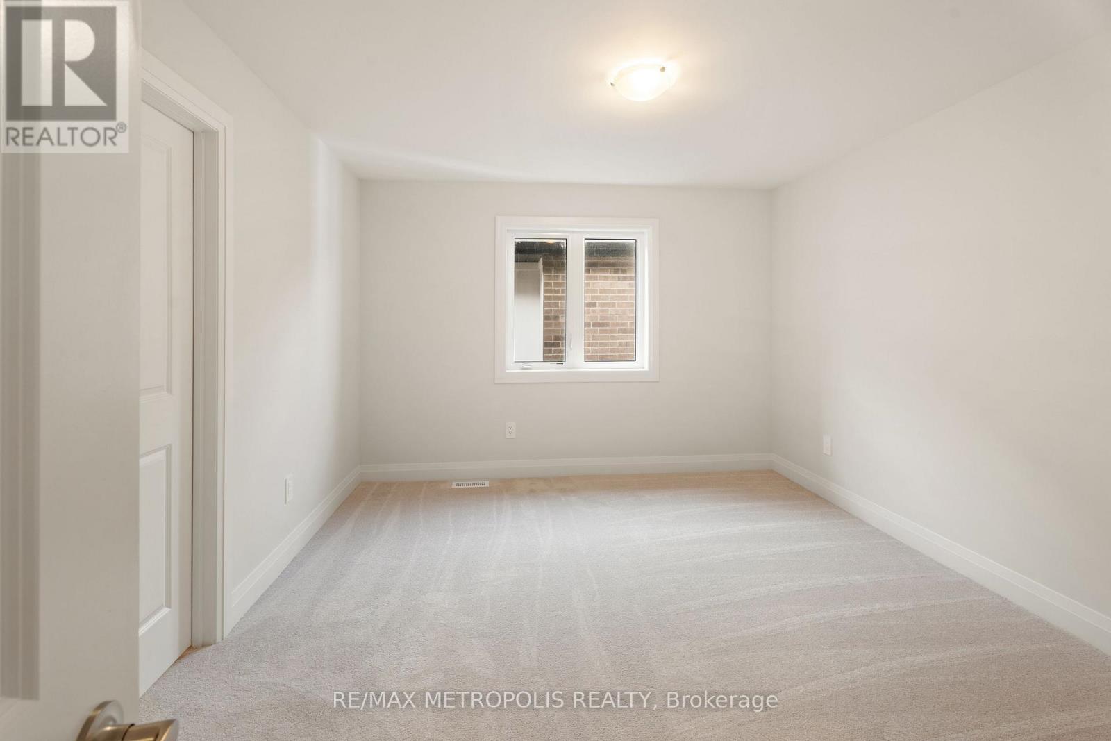 110 Butler Boulevard, Kawartha Lakes (Lindsay), Ontario  K9V 6A9 - Photo 30 - X12026826