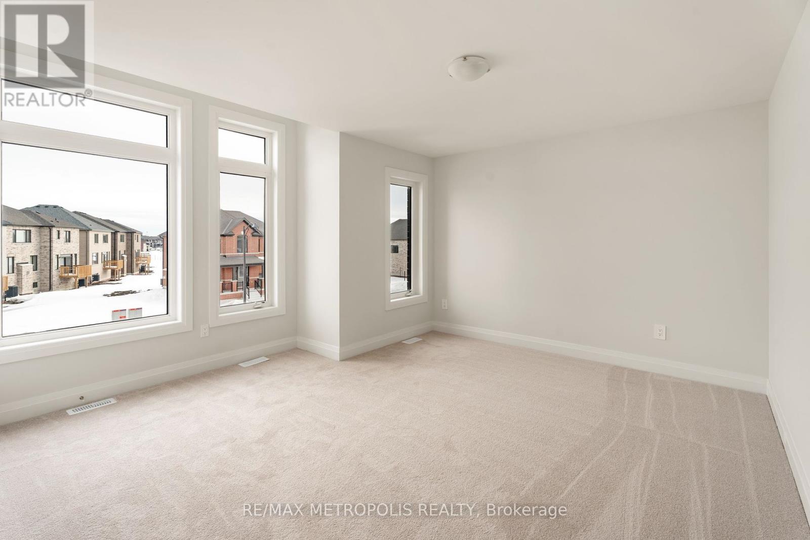 110 Butler Boulevard, Kawartha Lakes (Lindsay), Ontario  K9V 6A9 - Photo 35 - X12026826