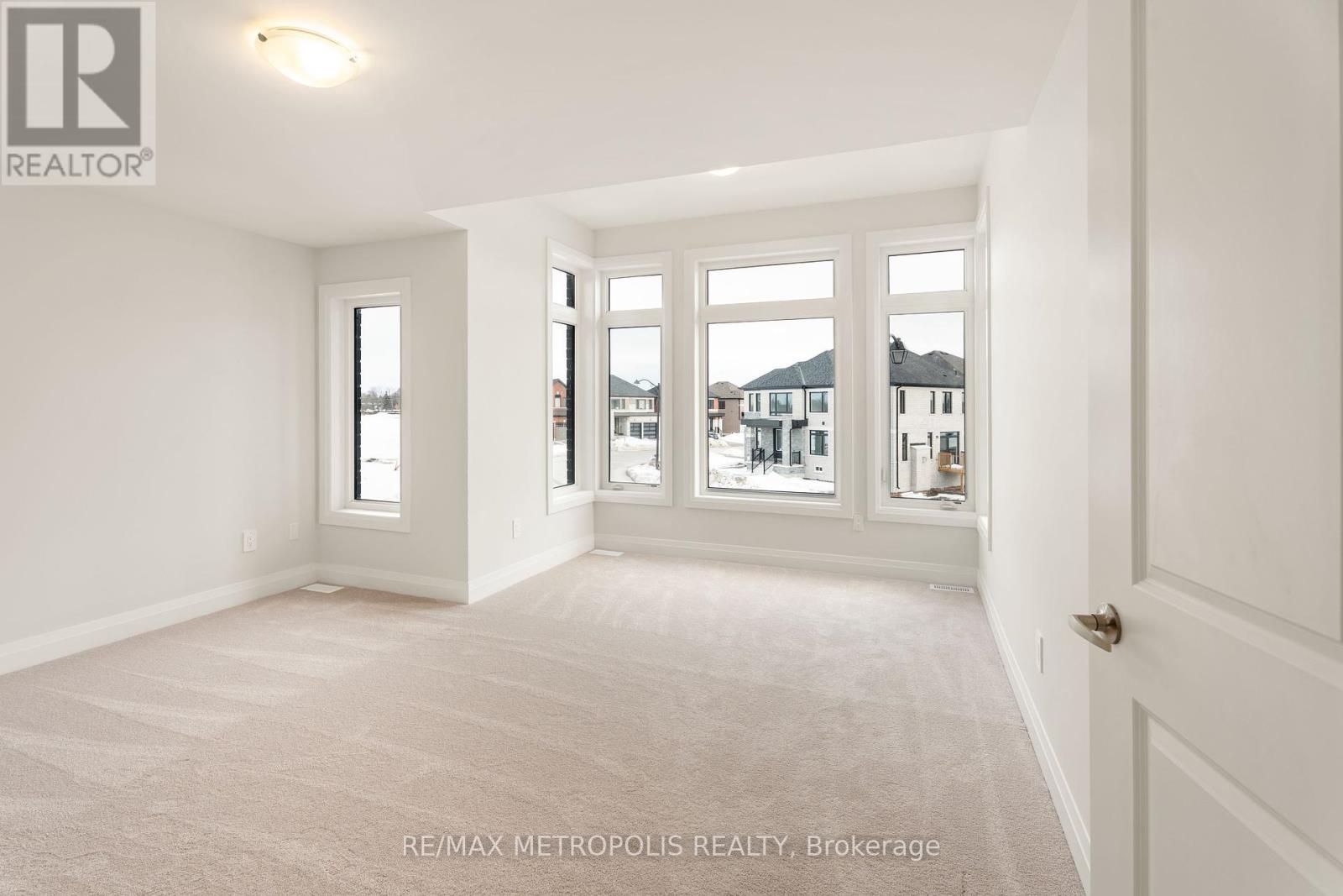 110 Butler Boulevard, Kawartha Lakes (Lindsay), Ontario  K9V 6A9 - Photo 38 - X12026826