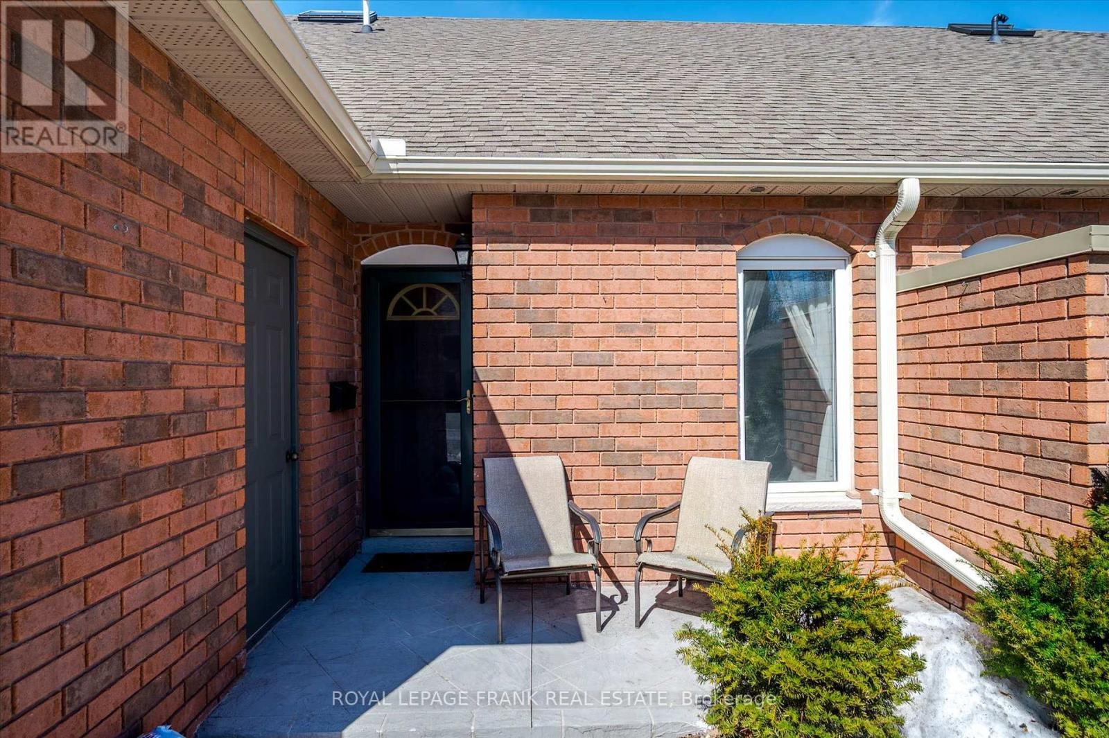 7 - 43 Charles Court, Selwyn, Ontario  K0L 2H0 - Photo 4 - X12027988