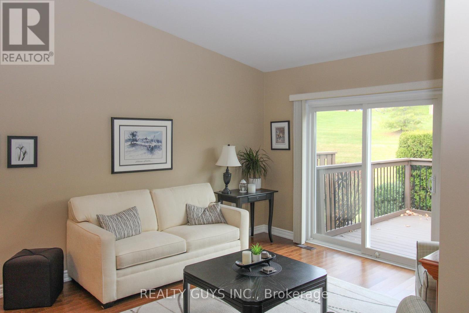 98 Village Crescent, Peterborough West (South), Ontario  K9J 0A9 - Photo 23 - X12028155