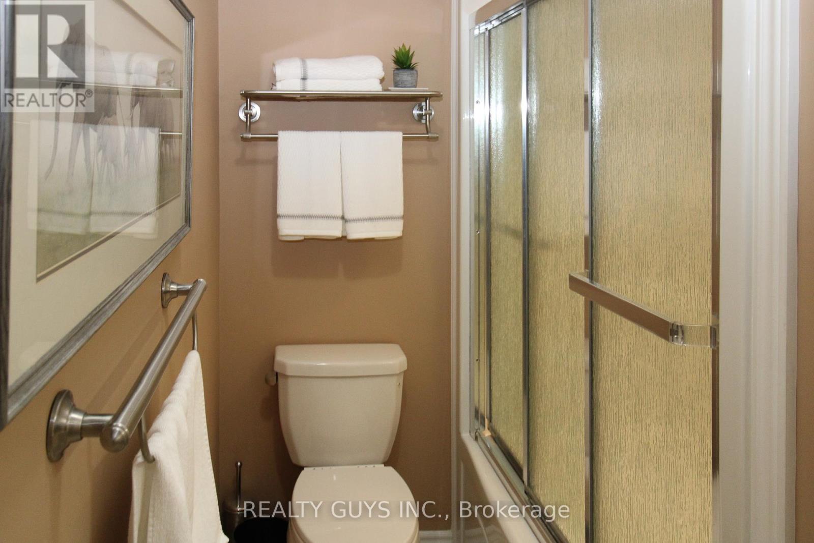 98 Village Crescent, Peterborough West (South), Ontario  K9J 0A9 - Photo 31 - X12028155