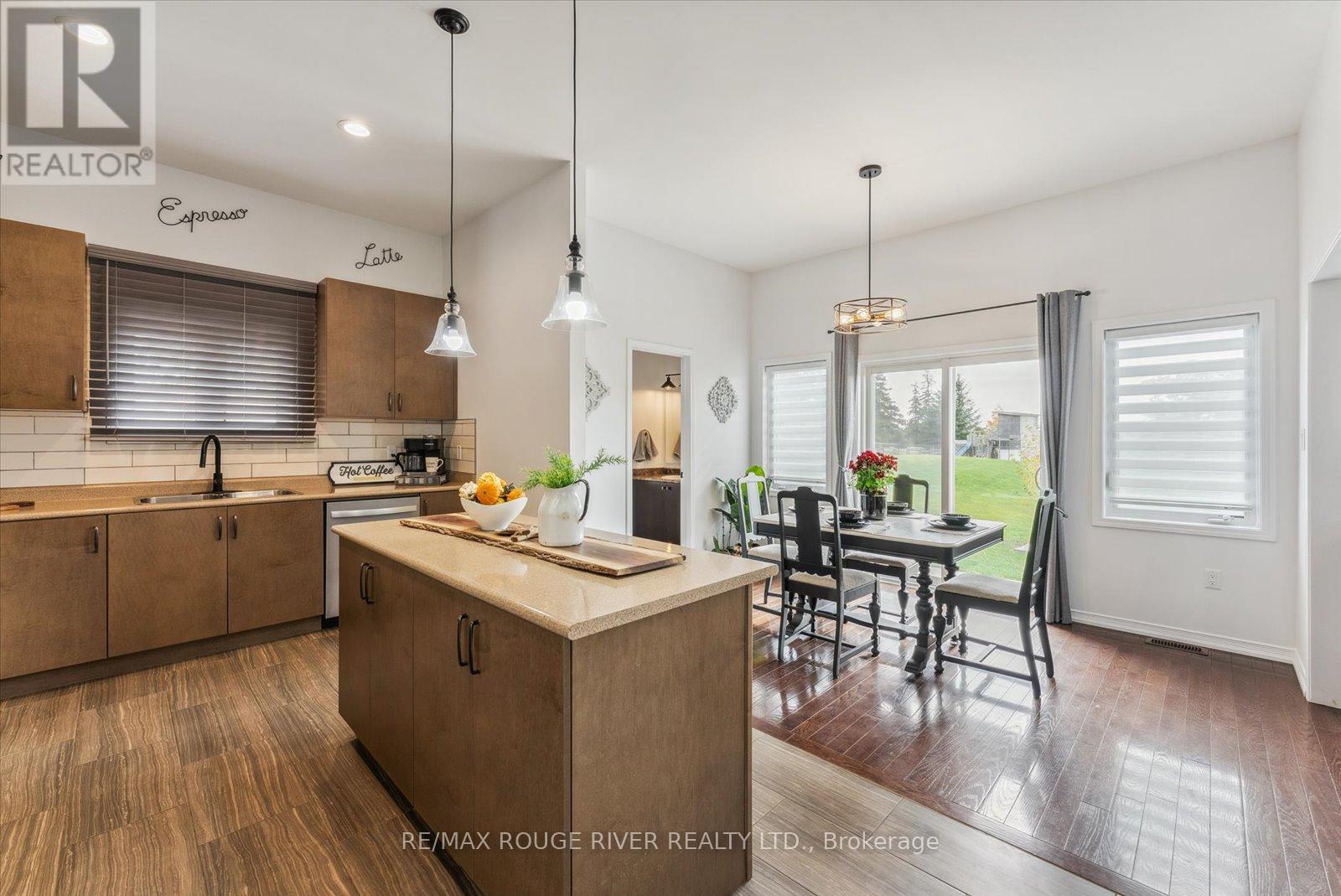 73 Songbird Crescent, Kawartha Lakes (Ops), Ontario  K9V 0A9 - Photo 14 - X12028325