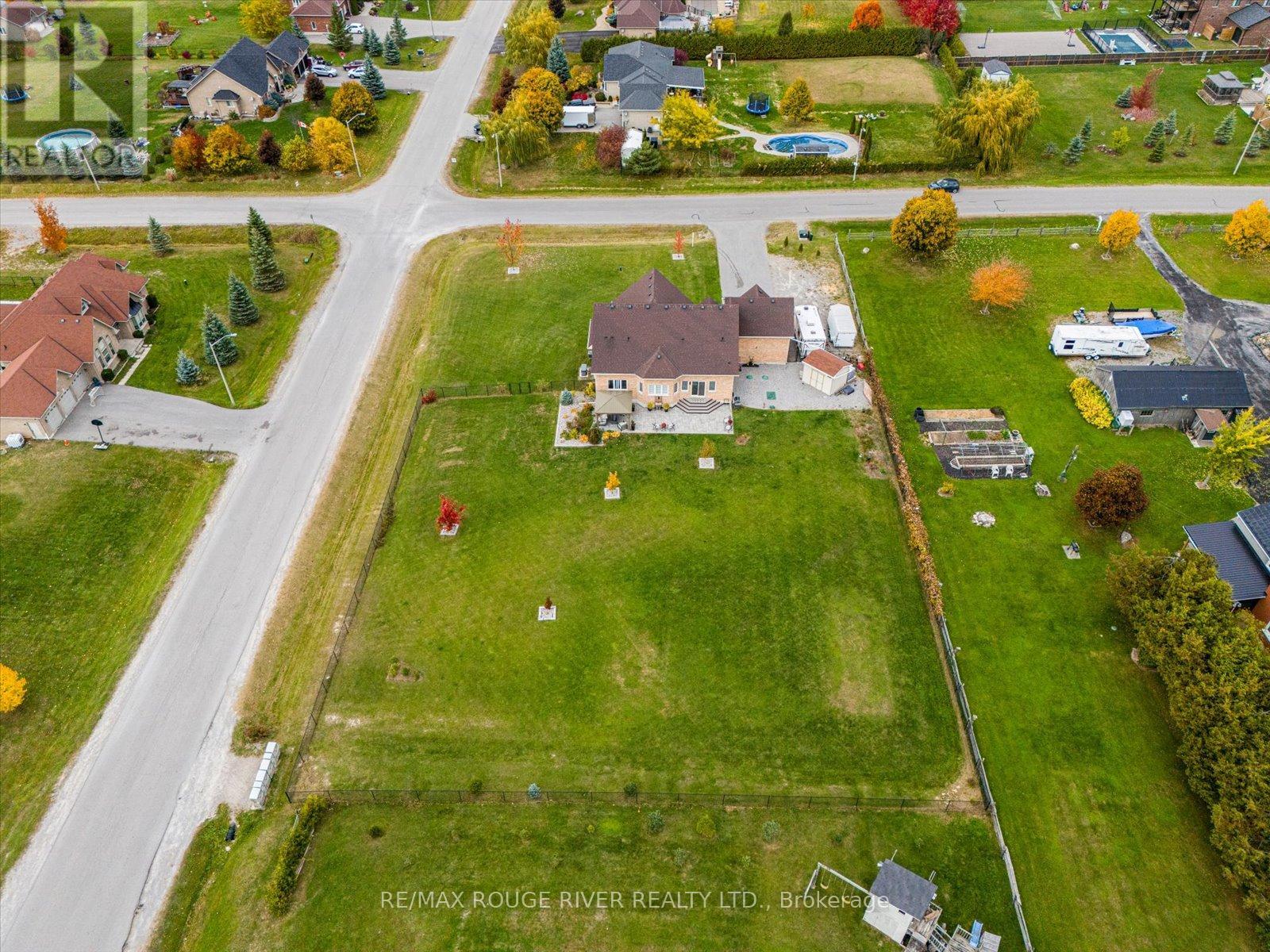 73 Songbird Crescent, Kawartha Lakes (Ops), Ontario  K9V 0A9 - Photo 38 - X12028325