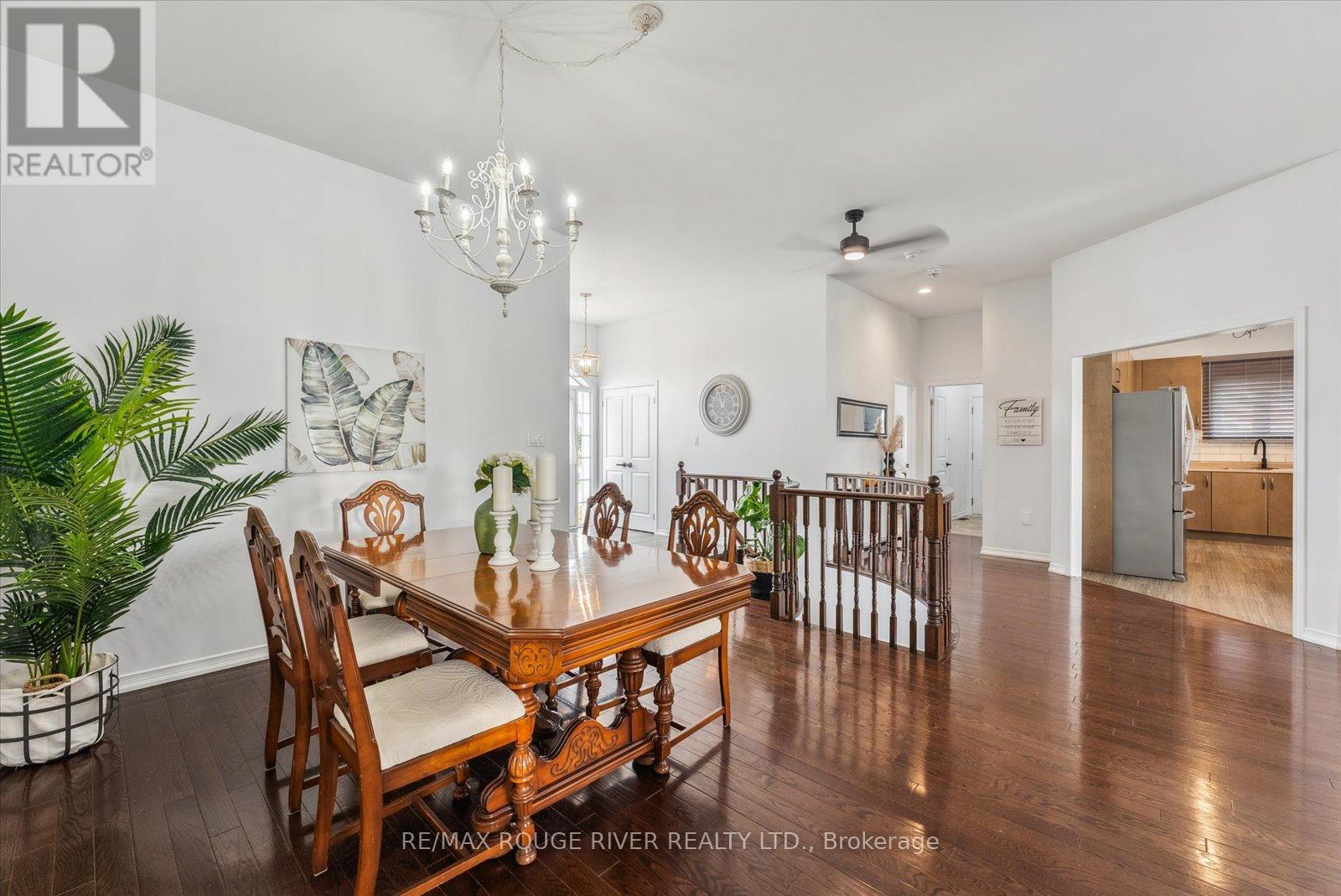 73 Songbird Crescent, Kawartha Lakes (Ops), Ontario  K9V 0A9 - Photo 4 - X12028325