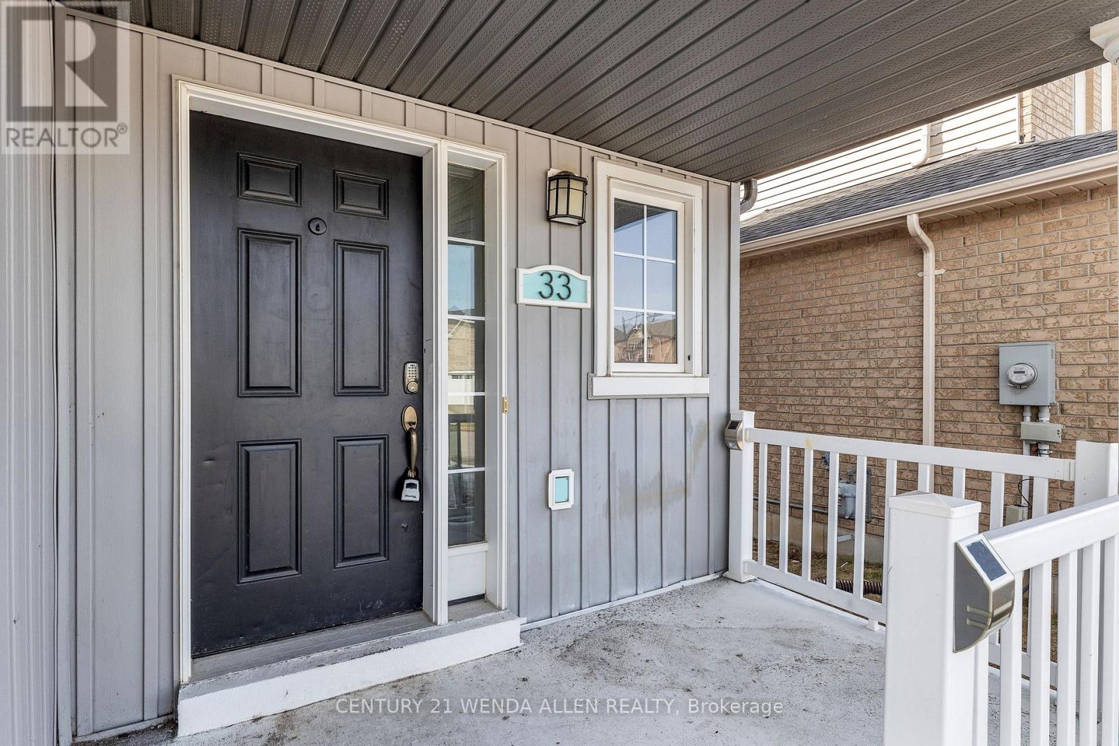 33 Gunsolus Road, Kawartha Lakes (Ops), Ontario  K9V 0E4 - Photo 2 - X12028524