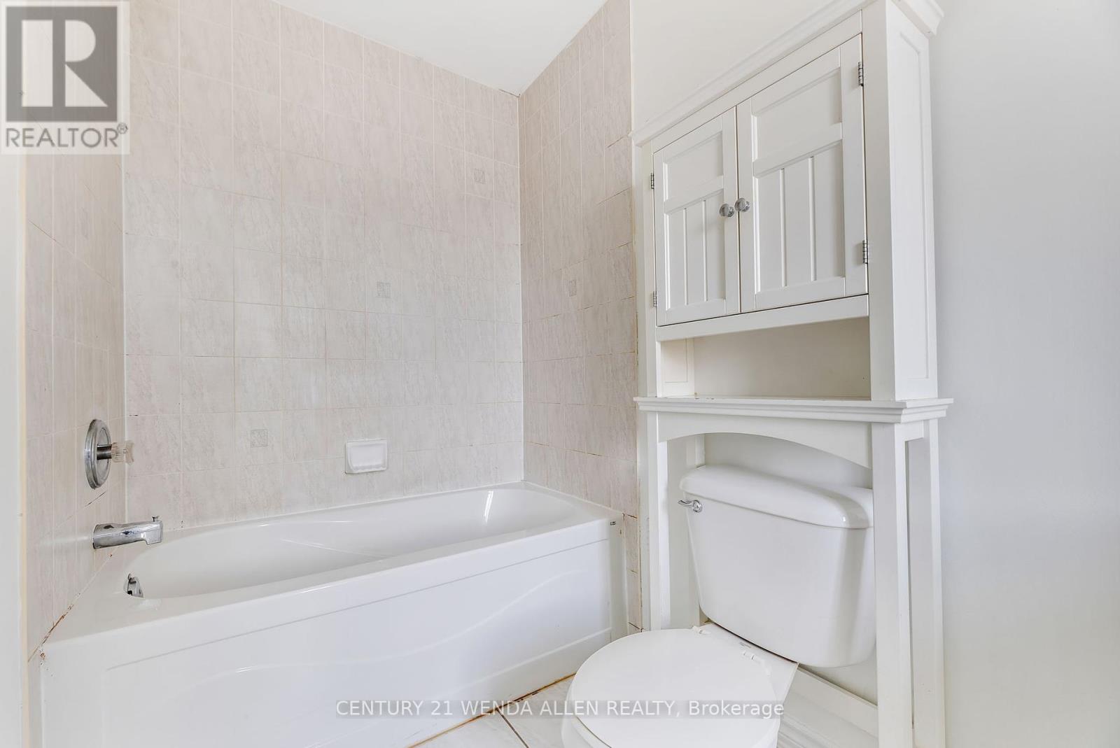 33 Gunsolus Road, Kawartha Lakes (Ops), Ontario  K9V 0E4 - Photo 24 - X12028524