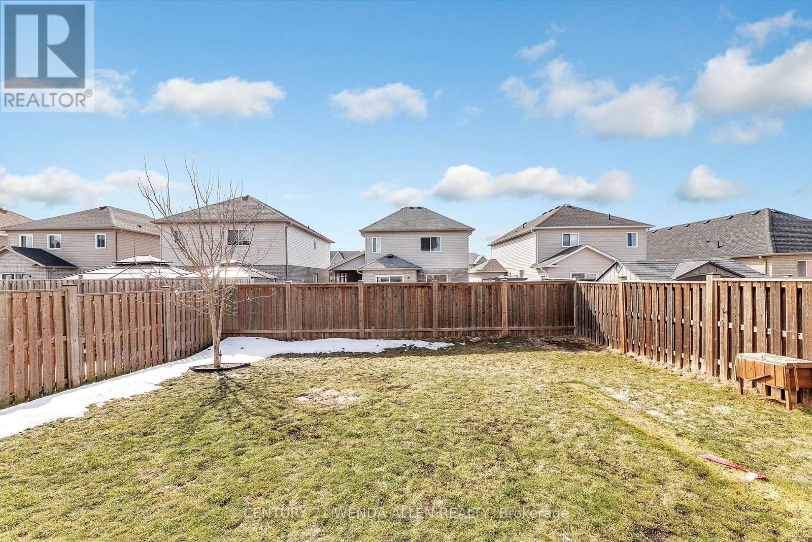 33 Gunsolus Road, Kawartha Lakes (Ops), Ontario  K9V 0E4 - Photo 29 - X12028524
