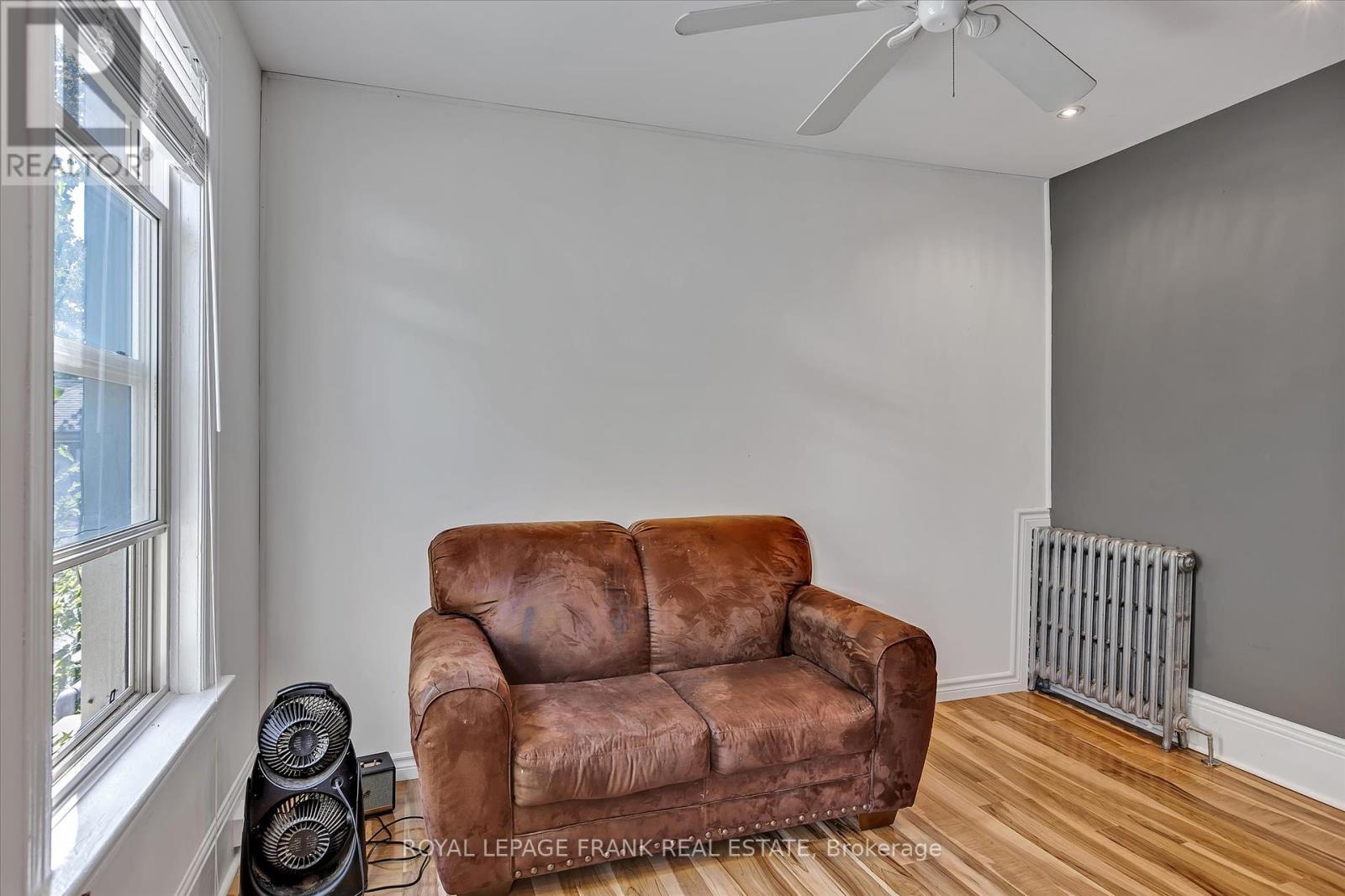 140 Antrim Street, Peterborough Central (North), Ontario  K9H 3G3 - Photo 16 - X12028635