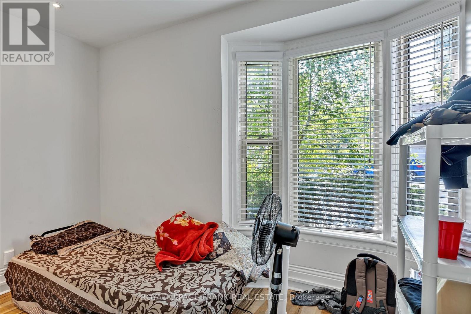 140 Antrim Street, Peterborough Central (North), Ontario  K9H 3G3 - Photo 18 - X12028635