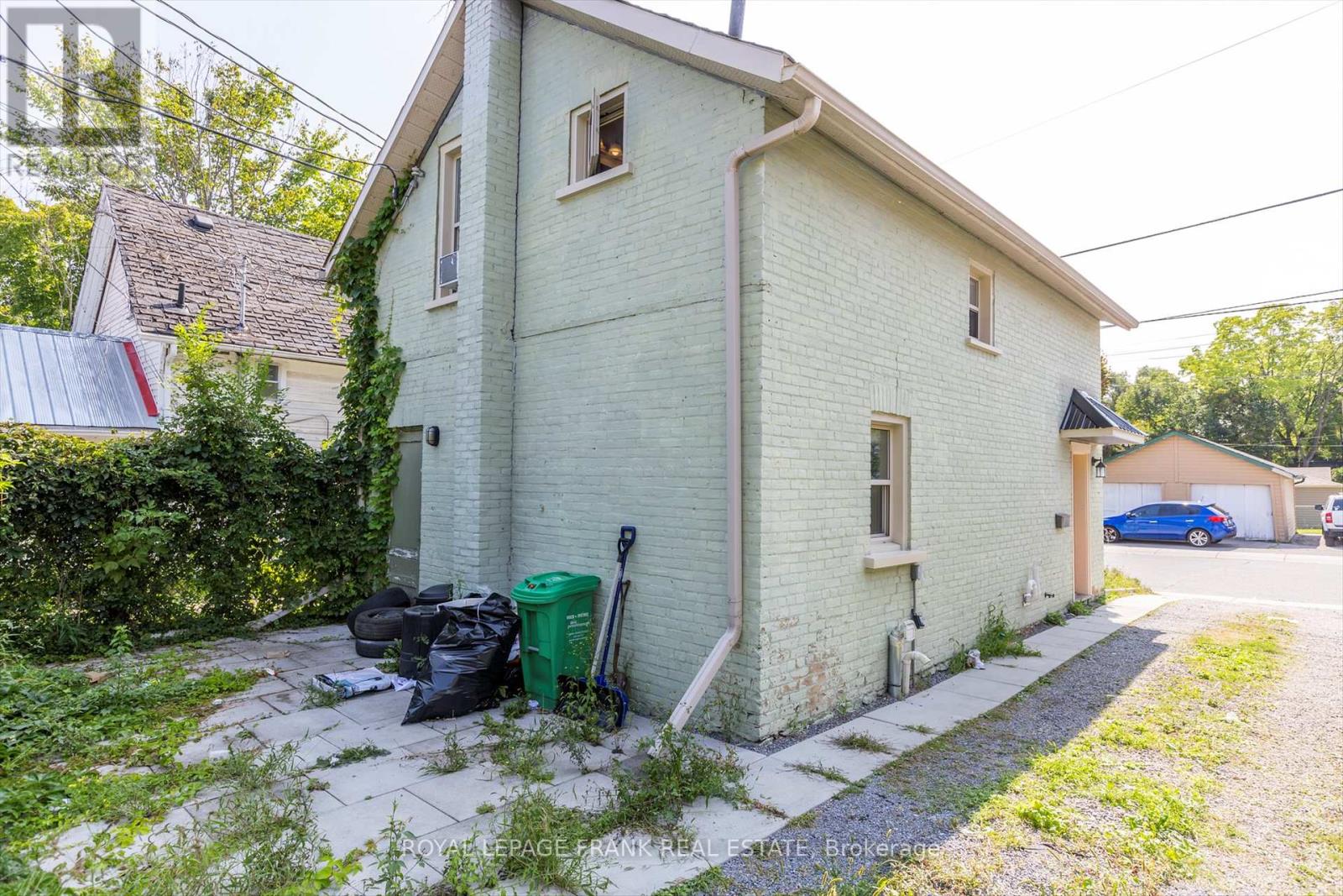 140 Antrim Street, Peterborough Central (North), Ontario  K9H 3G3 - Photo 35 - X12028635