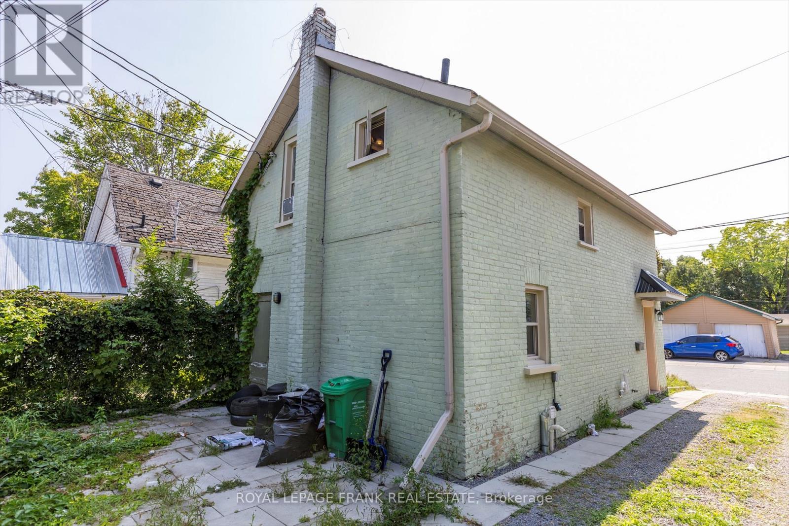 140 Antrim Street, Peterborough Central (North), Ontario  K9H 3G3 - Photo 36 - X12028635