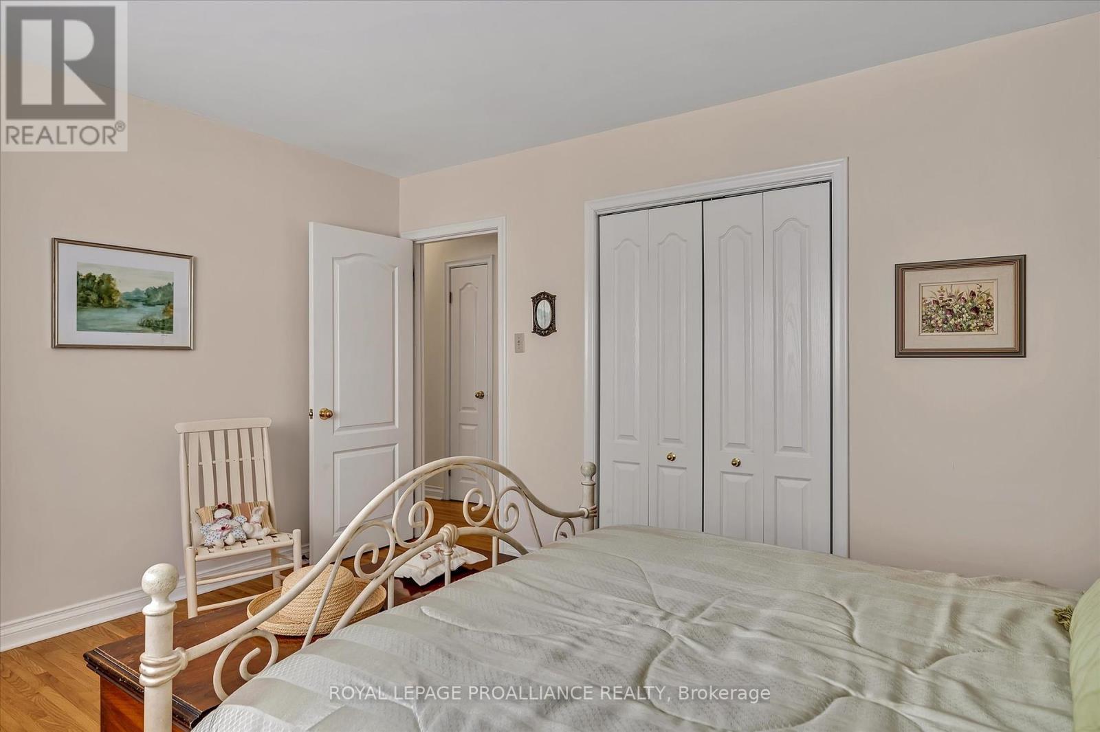 114 O'carroll Avenue, Peterborough North (South), Ontario  K9H 4V3 - Photo 33 - X12028761