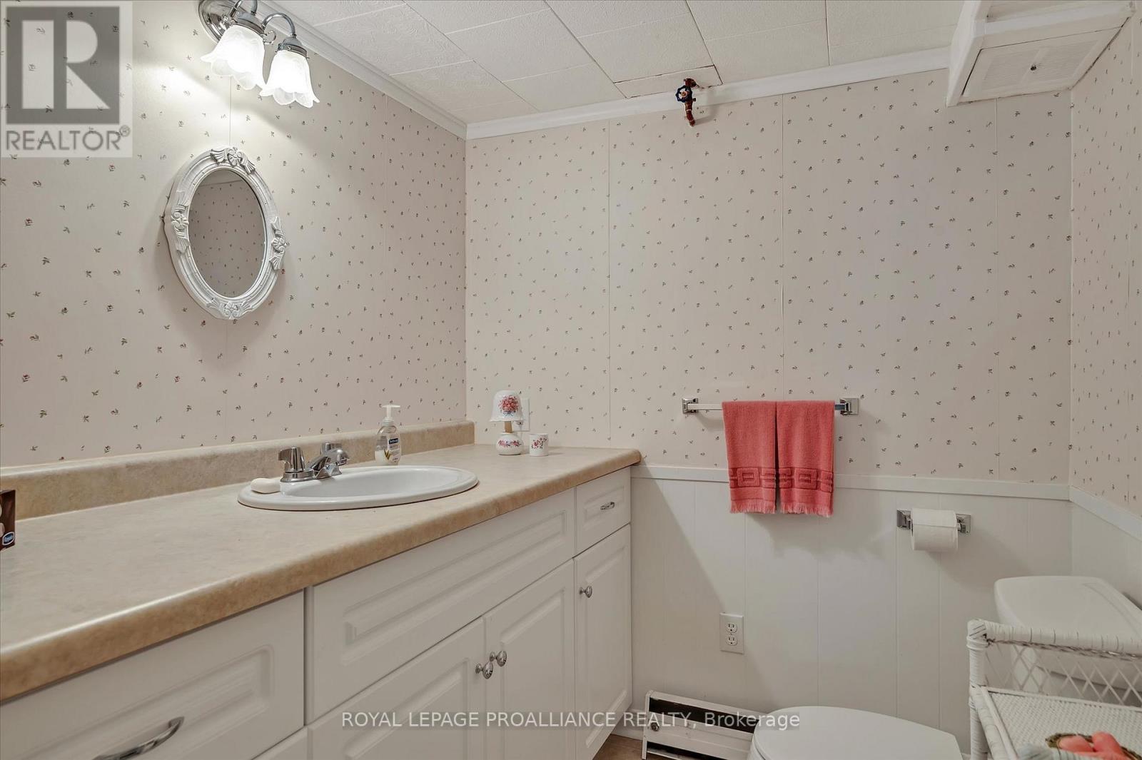 114 O'carroll Avenue, Peterborough North (South), Ontario  K9H 4V3 - Photo 48 - X12028761