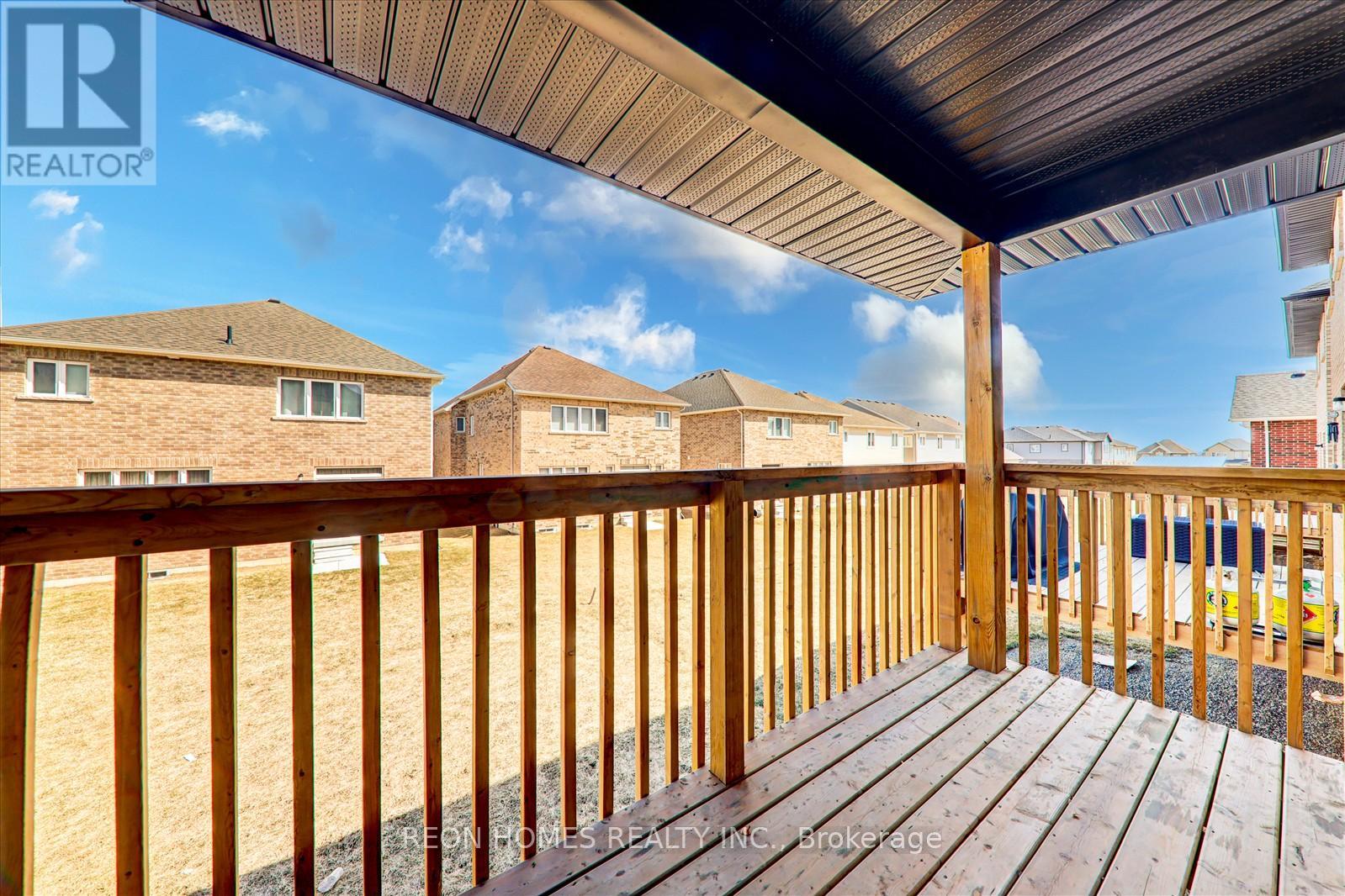 42 York Drive, Peterborough North (North), Ontario  K9H 5B9 - Photo 12 - X12029264