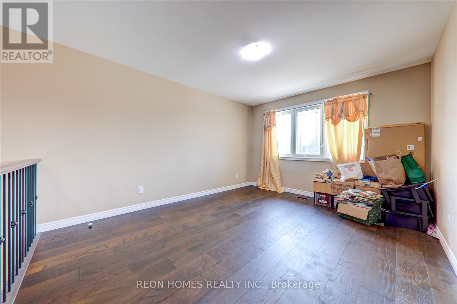 42 York Drive, Peterborough North (North), Ontario  K9H 5B9 - Photo 27 - X12029264