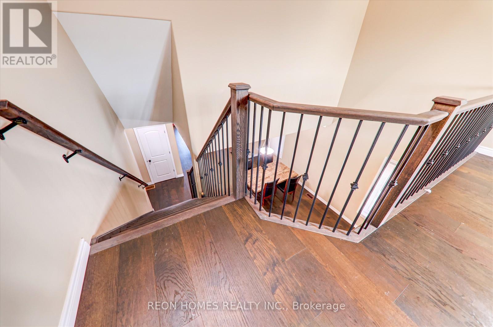 42 York Drive, Peterborough North (North), Ontario  K9H 5B9 - Photo 29 - X12029264