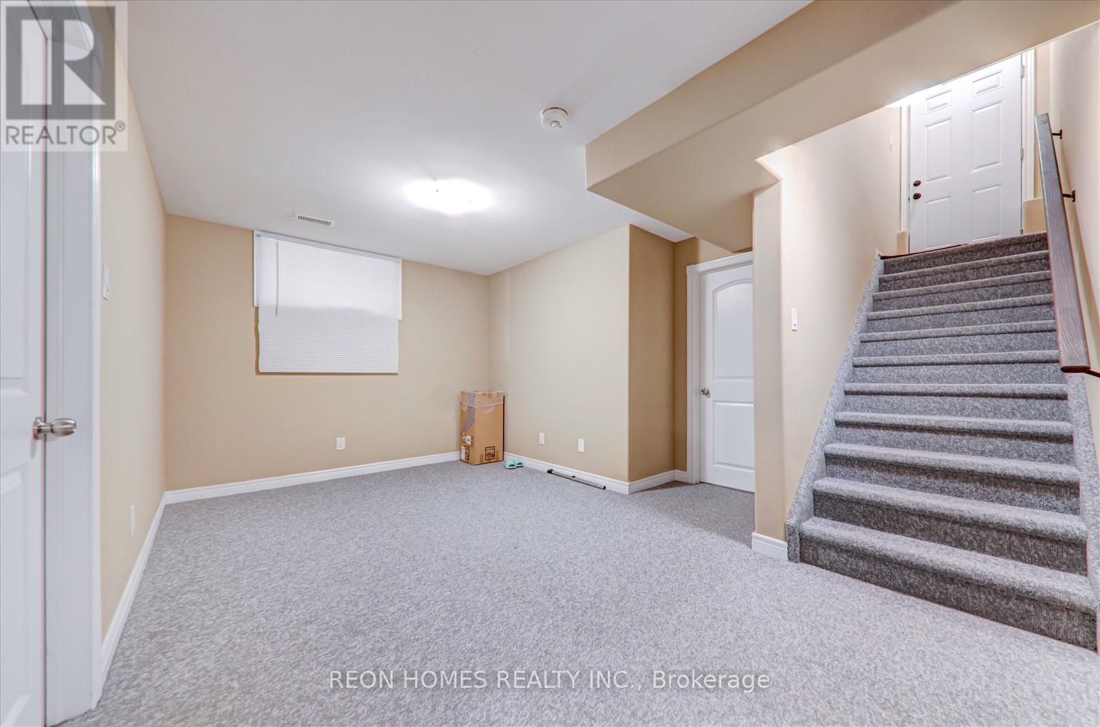 42 York Drive, Peterborough North (North), Ontario  K9H 5B9 - Photo 32 - X12029264