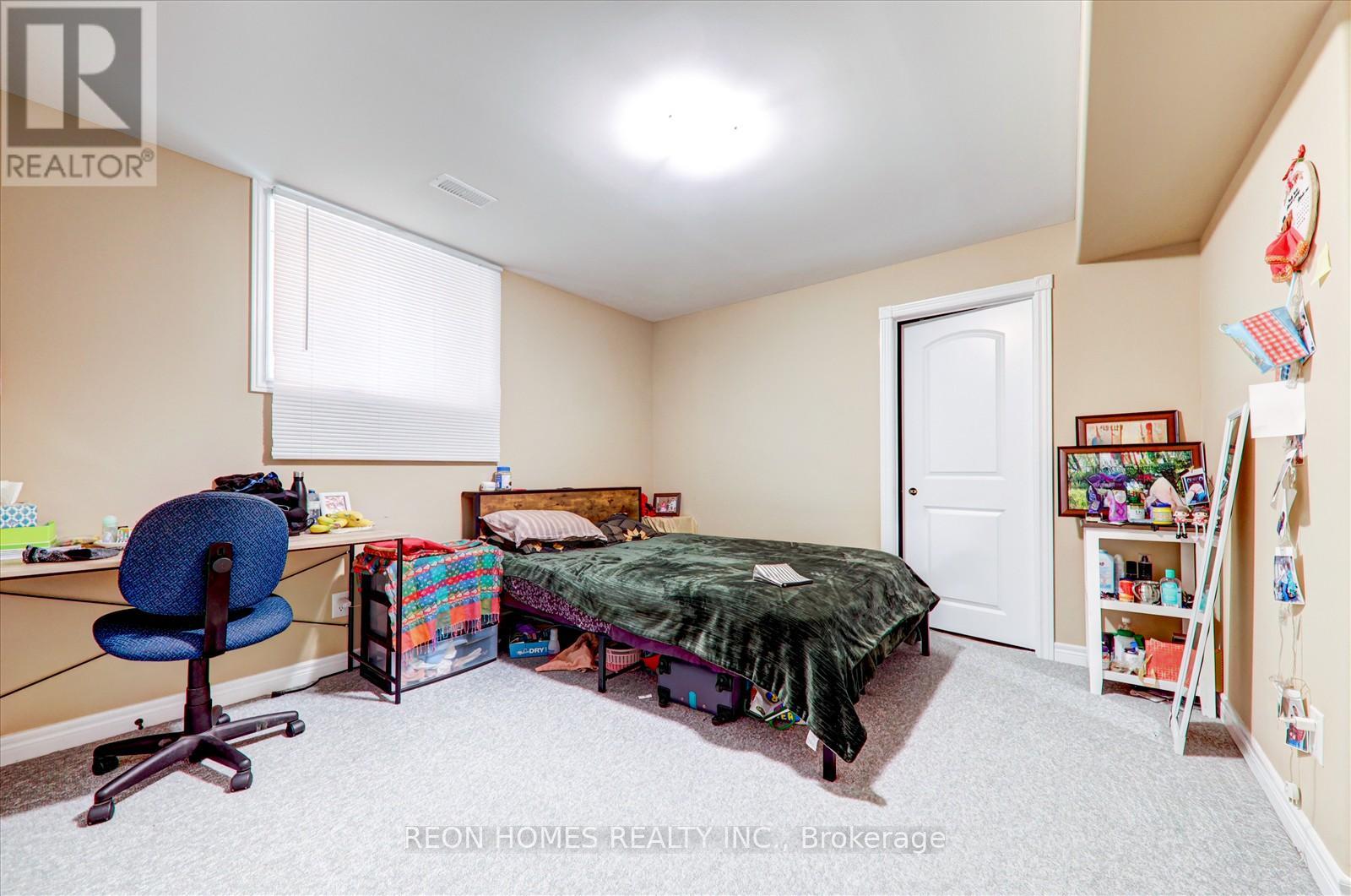 42 York Drive, Peterborough North (North), Ontario  K9H 5B9 - Photo 35 - X12029264