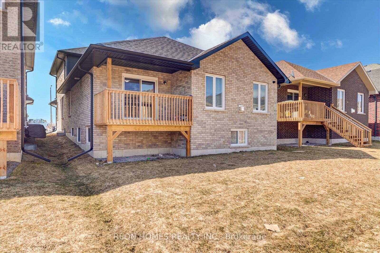 42 York Drive, Peterborough North (North), Ontario  K9H 5B9 - Photo 38 - X12029264