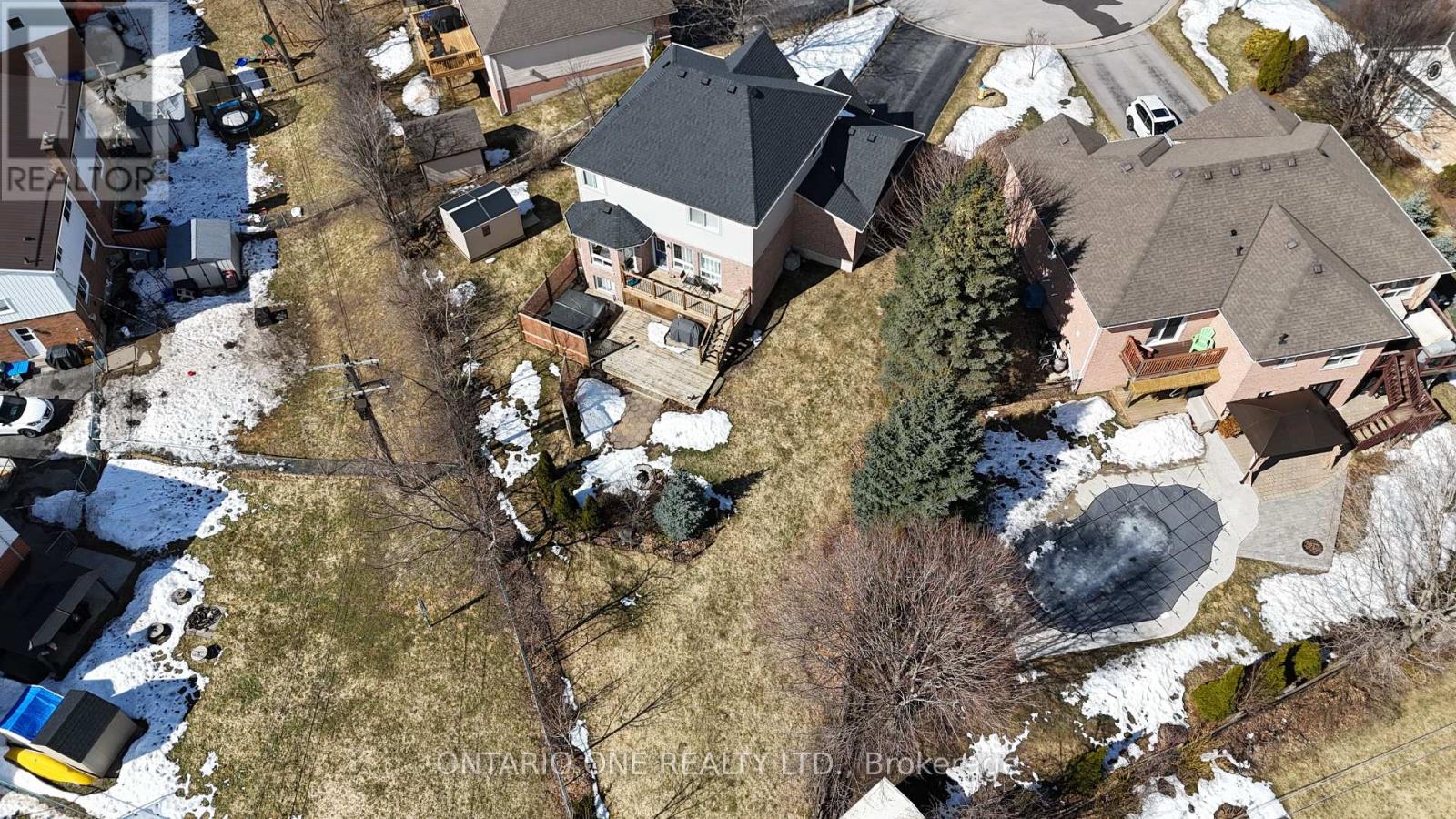 16 Wood Court, Kawartha Lakes (Lindsay), Ontario  K9V 6J4 - Photo 34 - X12030619