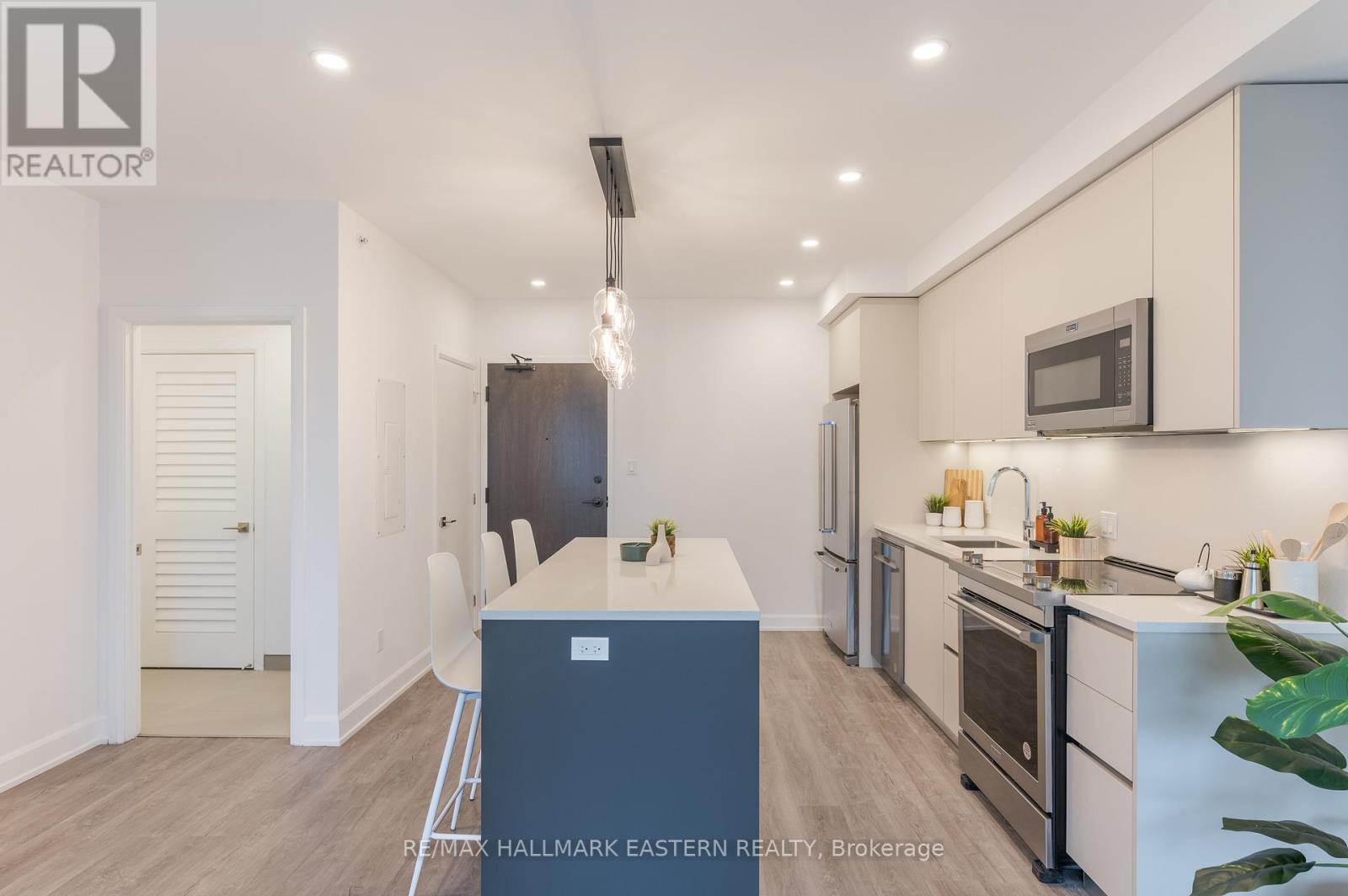 505 - 195 Hunter Street E, Peterborough East (Central), Ontario  K9H 0K6 - Photo 3 - X12031207