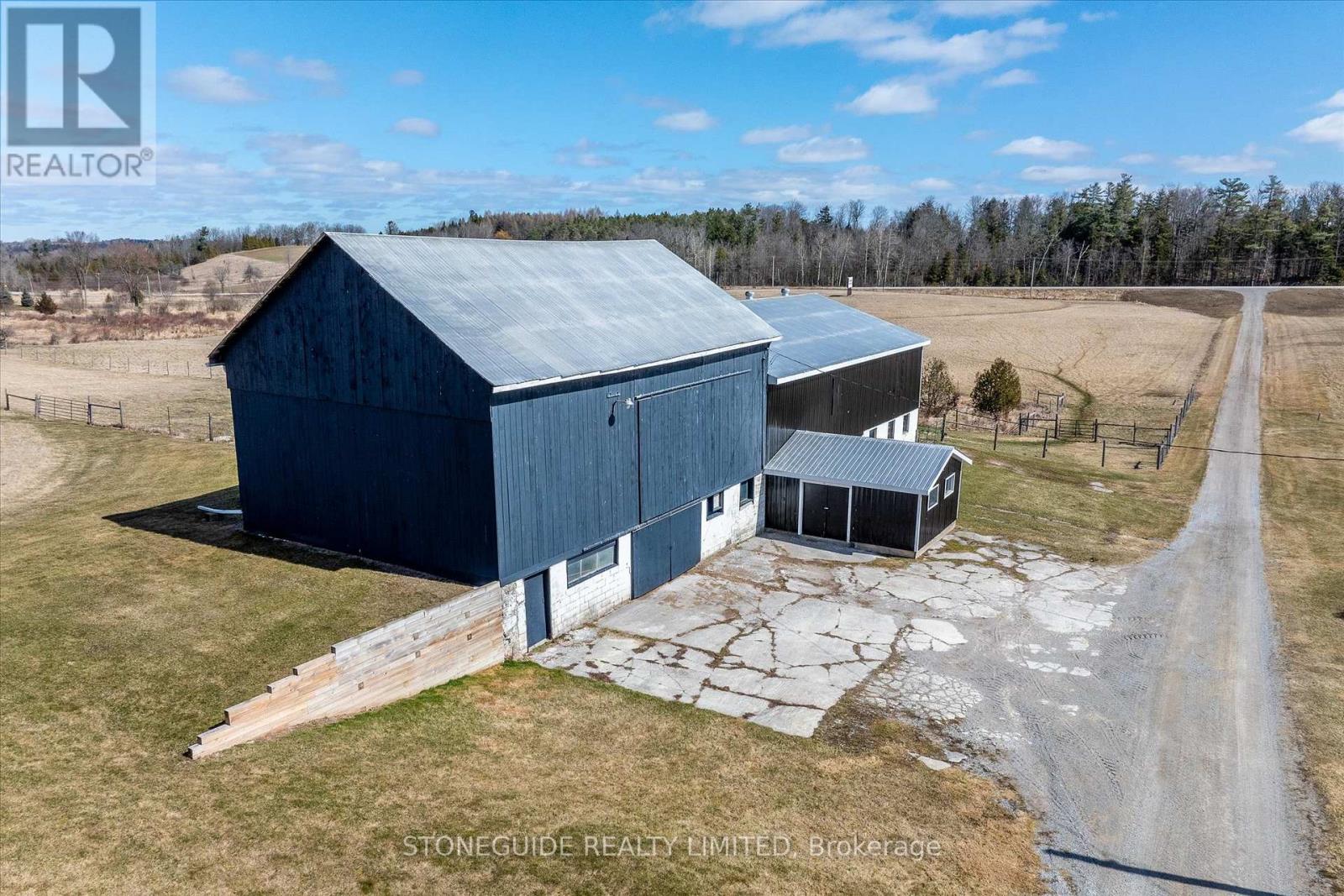 1320 Heritage Line, Otonabee-South Monaghan, Ontario  K0L 2G0 - Photo 10 - X12031674