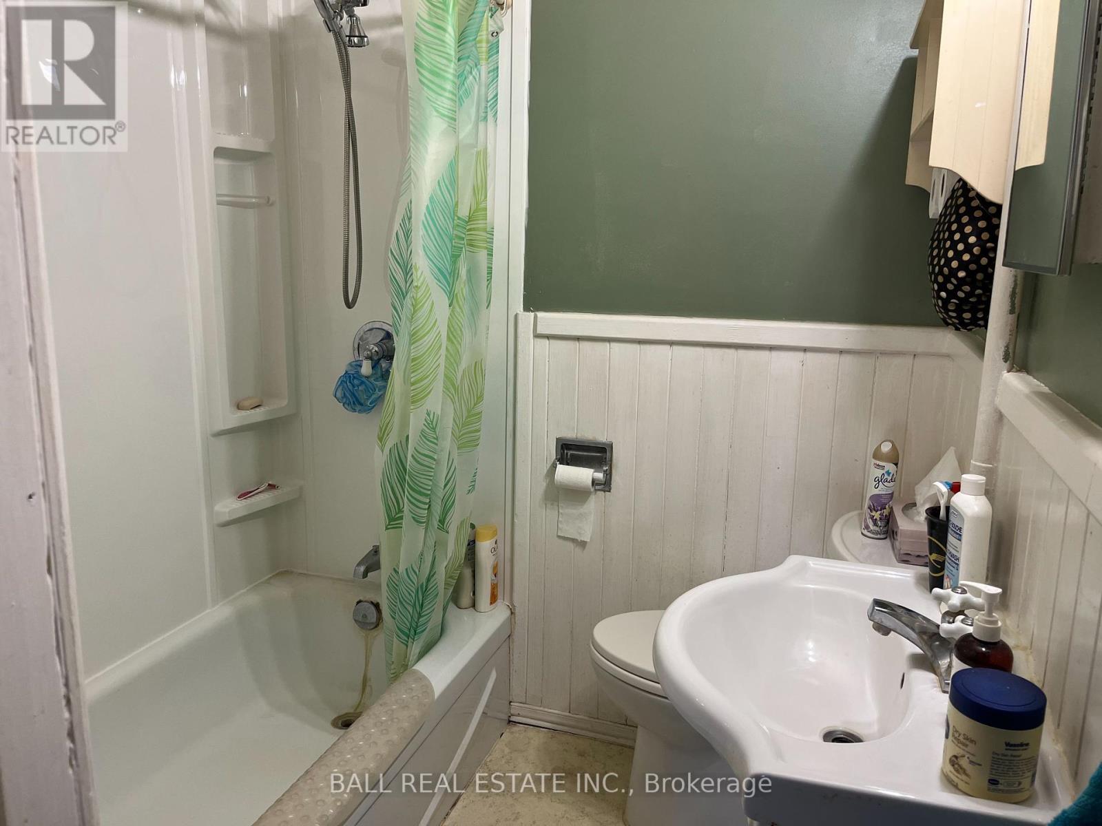 48 Queen Street, Asphodel-Norwood (Norwood), Ontario  K0L 2V0 - Photo 12 - X12034115