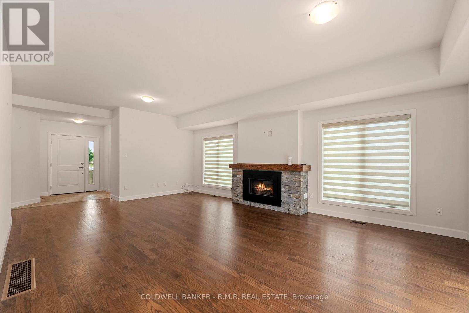 60 Alcorn Drive, Kawartha Lakes (Lindsay), Ontario  K9V 0M7 - Photo 10 - X12035100