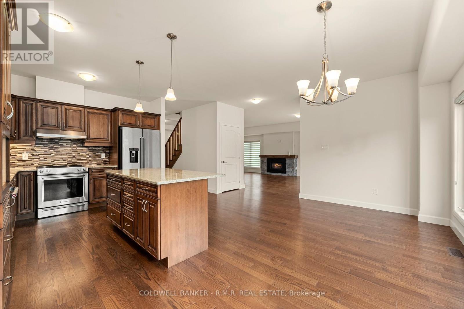 60 Alcorn Drive, Kawartha Lakes (Lindsay), Ontario  K9V 0M7 - Photo 7 - X12035100