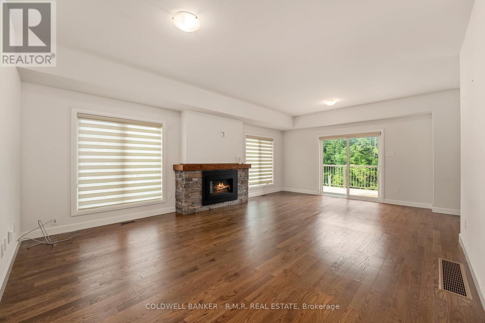 60 Alcorn Drive, Kawartha Lakes (Lindsay), Ontario  K9V 0M7 - Photo 8 - X12035100