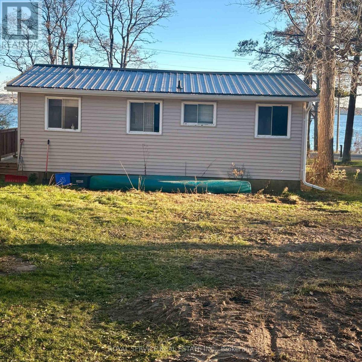 76 Paudash Street, Hiawatha First Nation, Ontario  K9J 0E6 - Photo 11 - X12035913