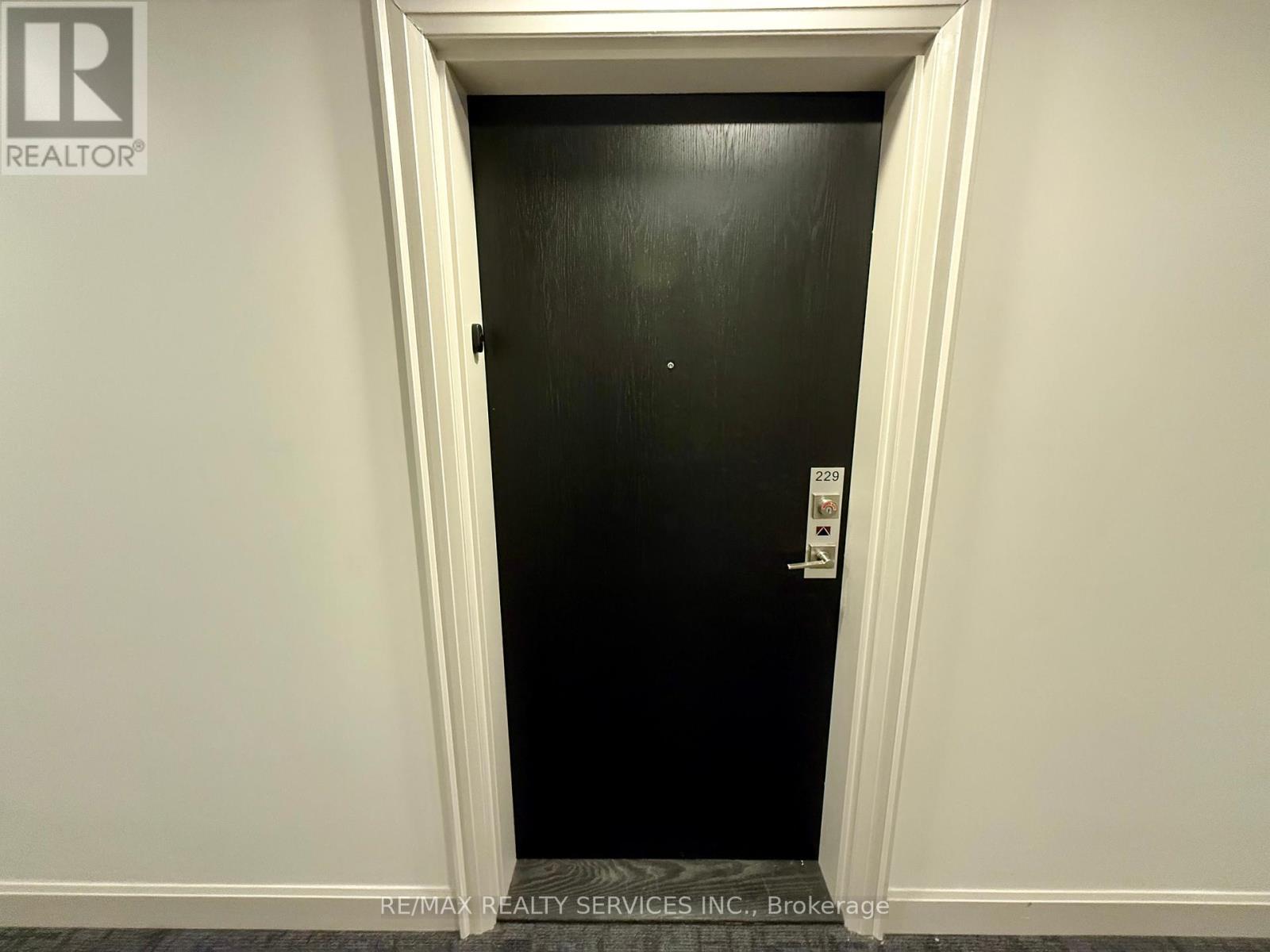 229 - 50 Lakebreeze Drive, Clarington (Newcastle), Ontario  L1B 1N4 - Photo 5 - E12035893
