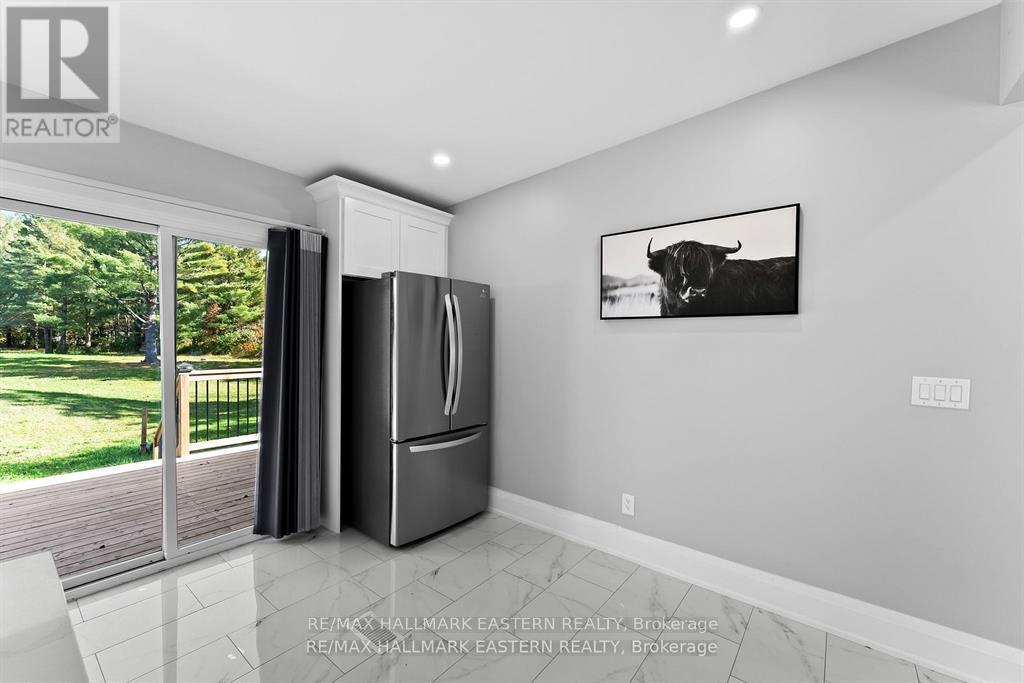 1037 East Communication Road, Selwyn, Ontario  K0L 1H0 - Photo 14 - X12035955