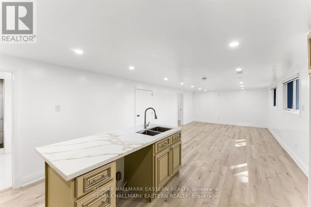 1037 East Communication Road, Selwyn, Ontario  K0L 1H0 - Photo 24 - X12035955