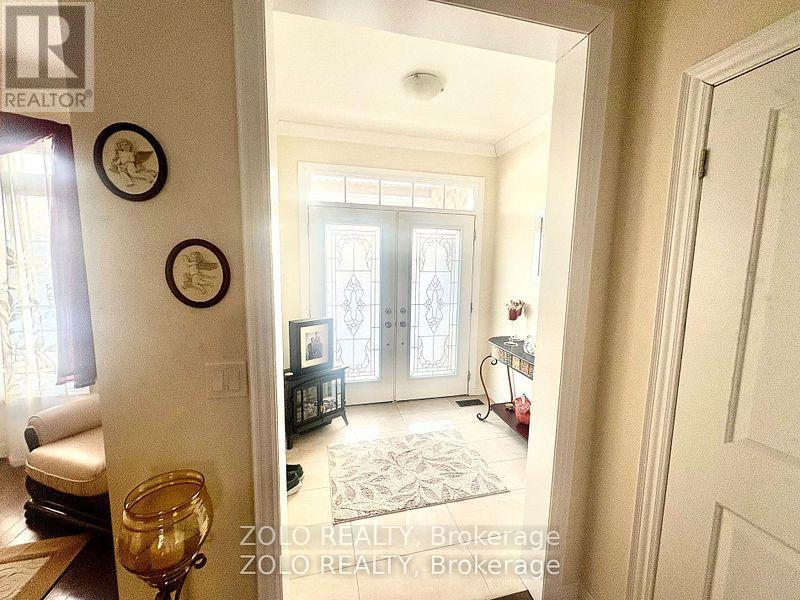 14 Aldridge Lane, Clarington (Newcastle), Ontario  L1B 0V6 - Photo 4 - E12036879
