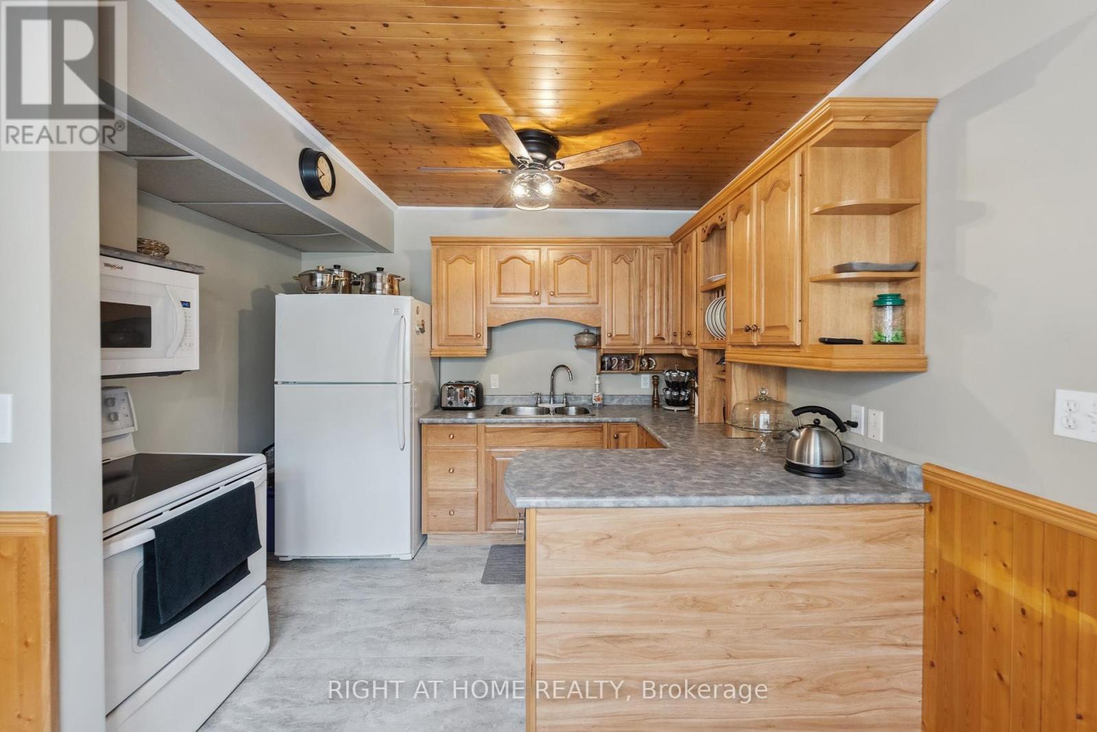 3507 Highway 35 N Highway, Kawartha Lakes (Fenelon), Ontario  K9V 4R1 - Photo 24 - X12037108