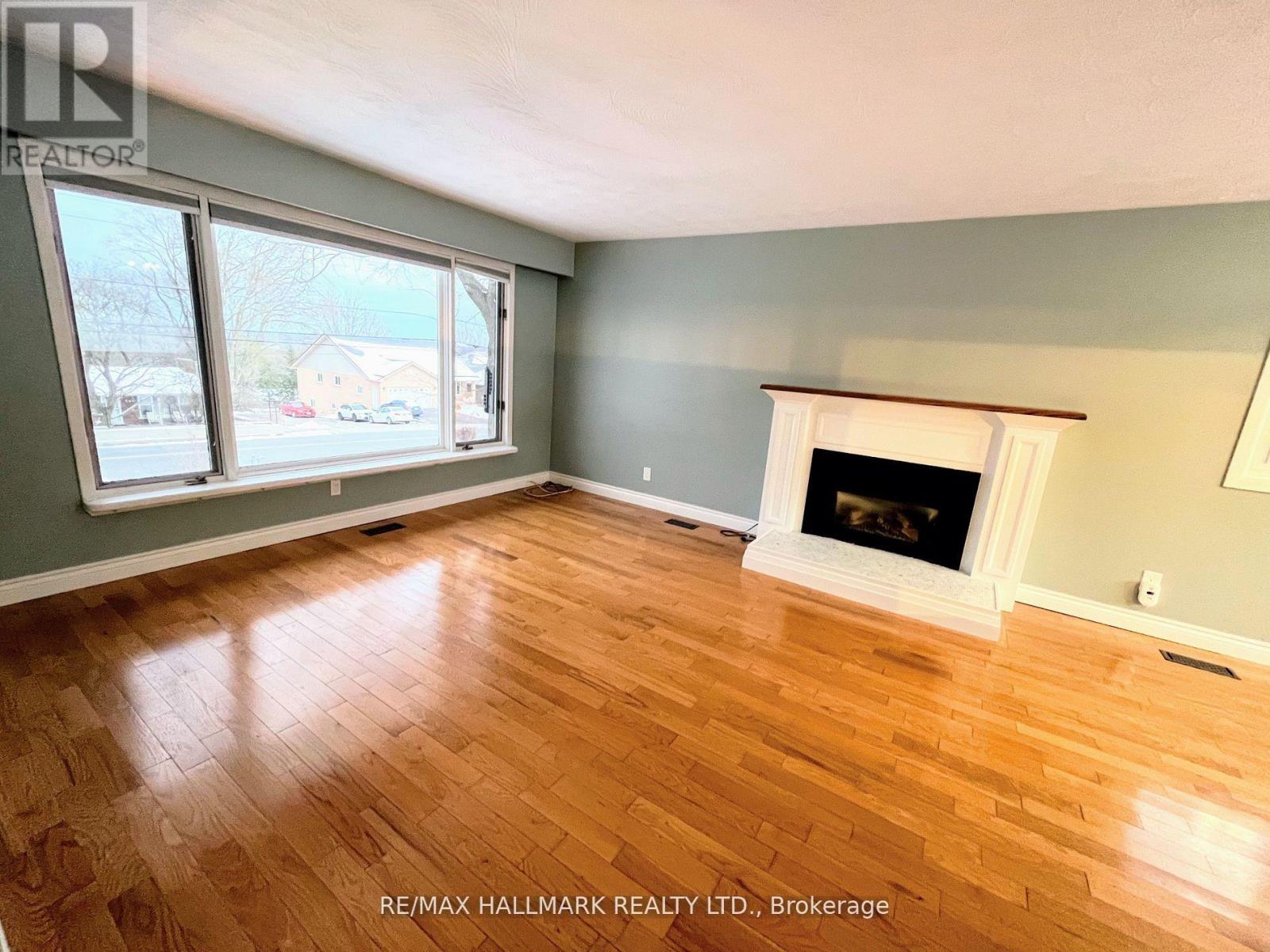 587 Spillsbury Drive, Peterborough West (South), Ontario  K9K 1K5 - Photo 10 - X12037815
