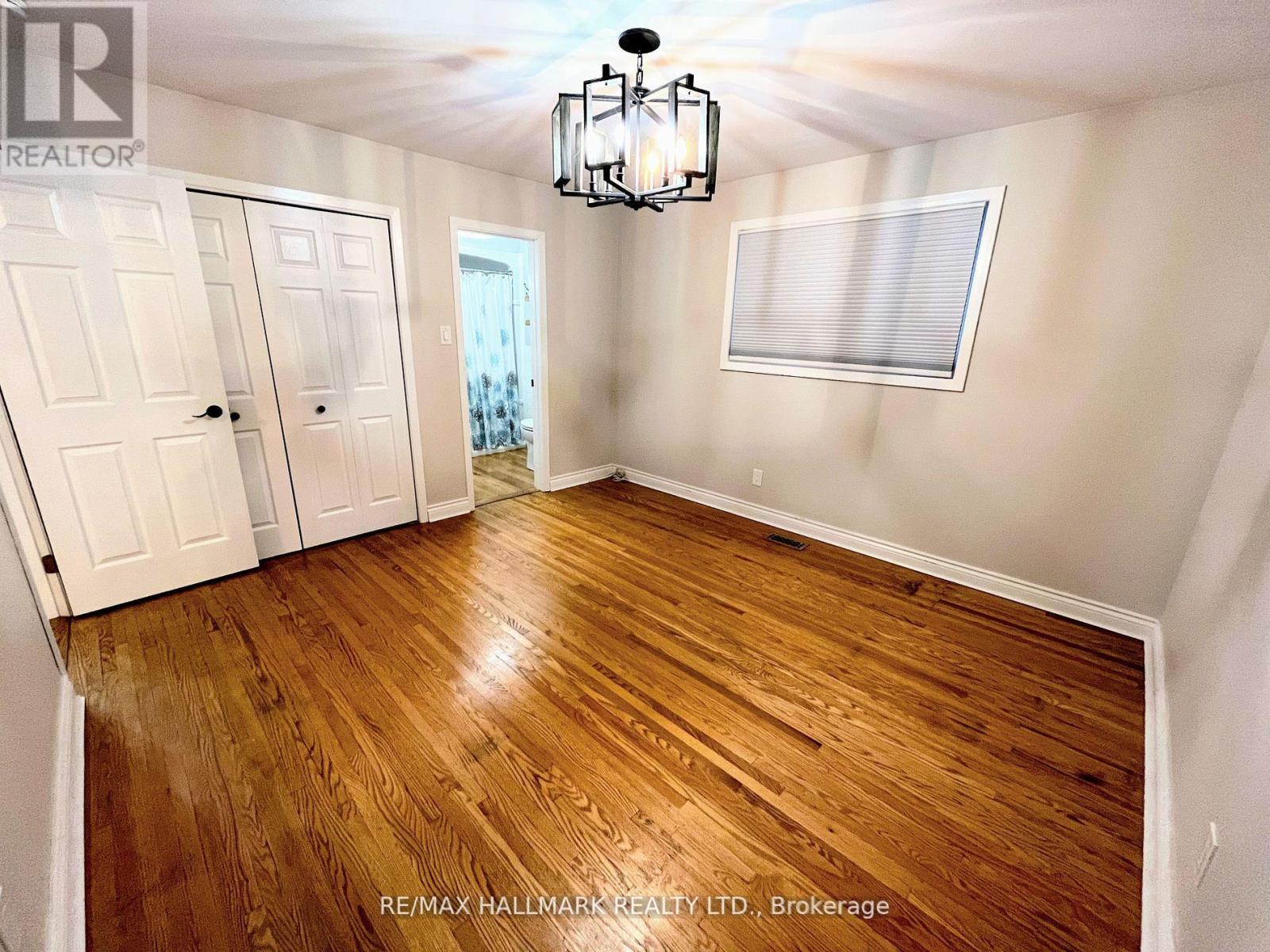 587 Spillsbury Drive, Peterborough West (South), Ontario  K9K 1K5 - Photo 14 - X12037815
