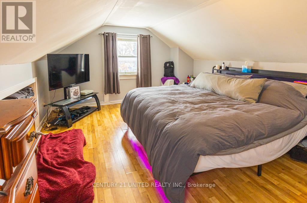 1009 Ward Street, Selwyn, Ontario  K0L 1H0 - Photo 5 - X12038992