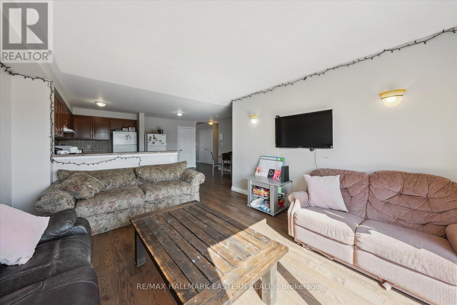 257 Tobin Court, Peterborough North (North), Ontario  K9H 7S7 - Photo 12 - X12040018