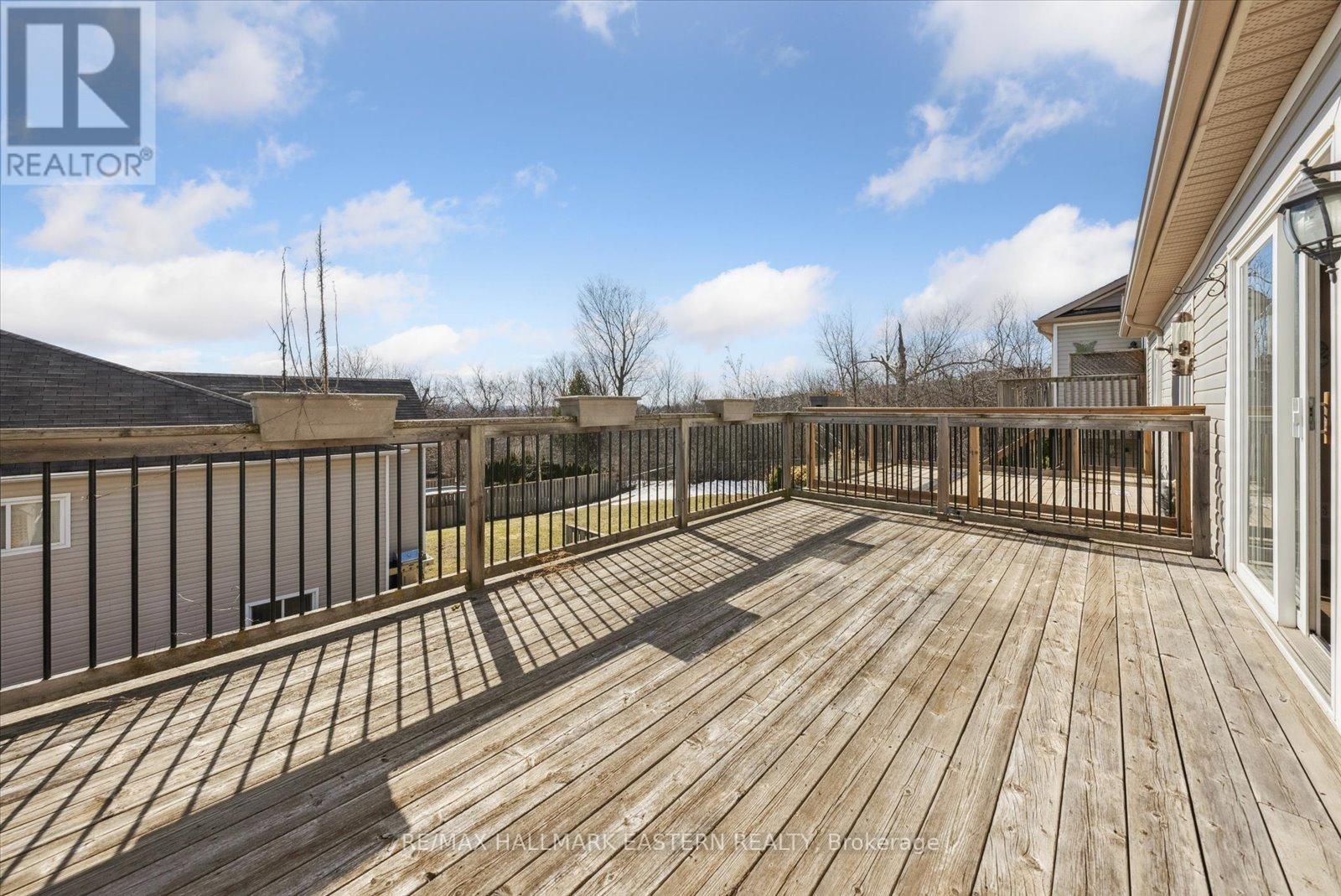 257 Tobin Court, Peterborough North (North), Ontario  K9H 7S7 - Photo 13 - X12040018