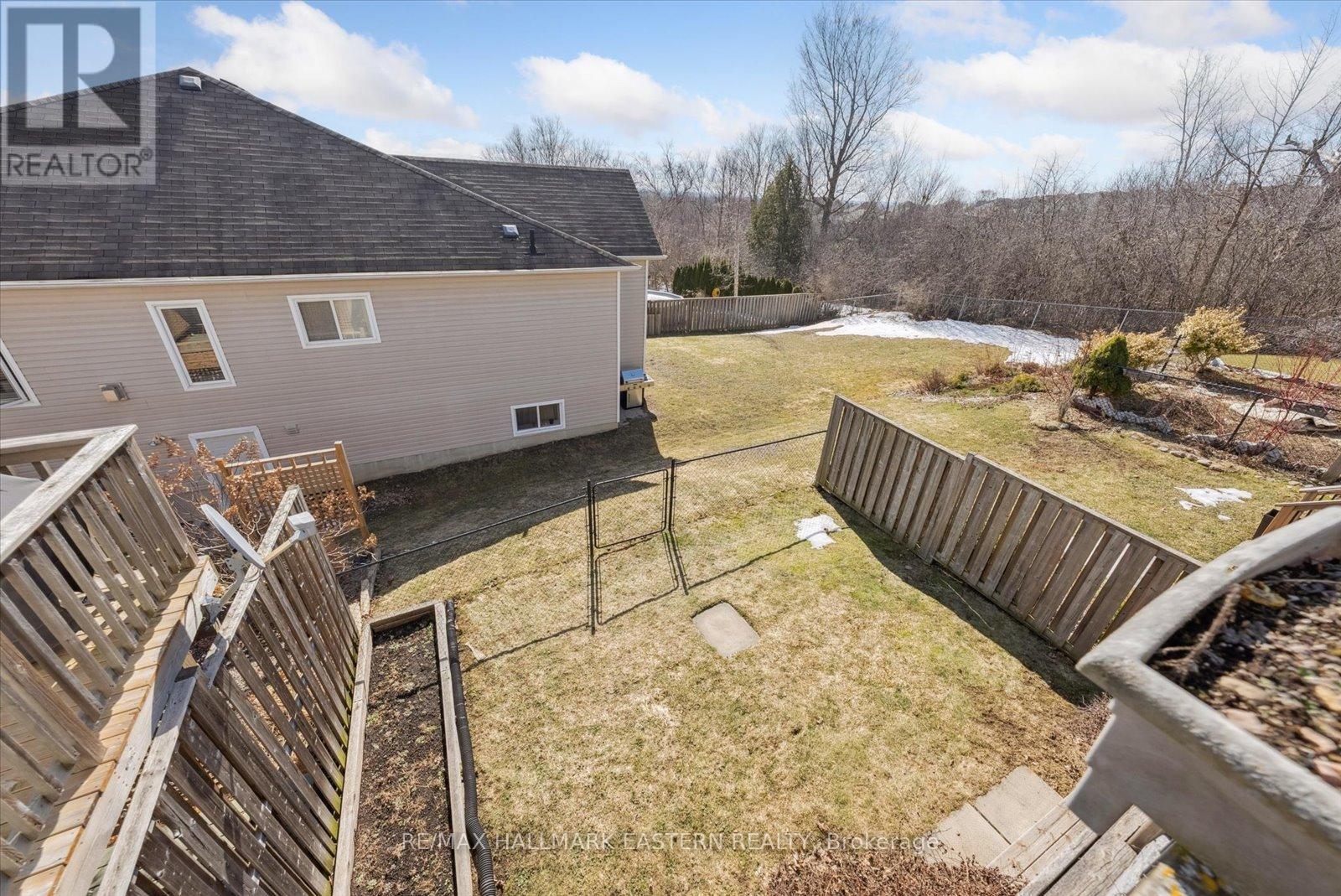 257 Tobin Court, Peterborough North (North), Ontario  K9H 7S7 - Photo 14 - X12040018