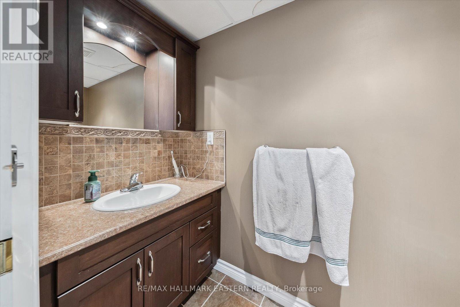 257 Tobin Court, Peterborough North (North), Ontario  K9H 7S7 - Photo 29 - X12040018