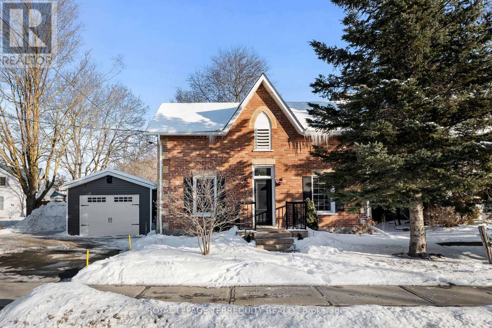 49 DOXSEE AVENUE N, trent hills (campbellford), Ontario